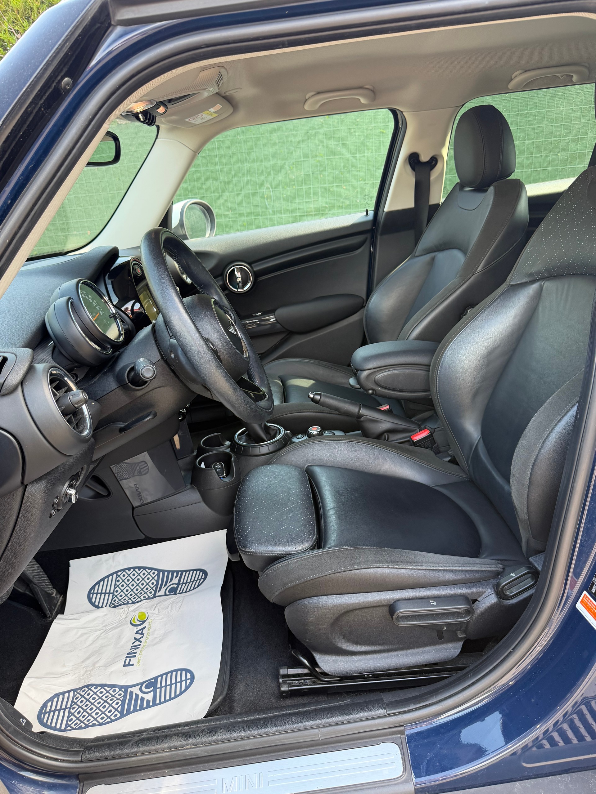 MINI Cooper Steptronic-image-9