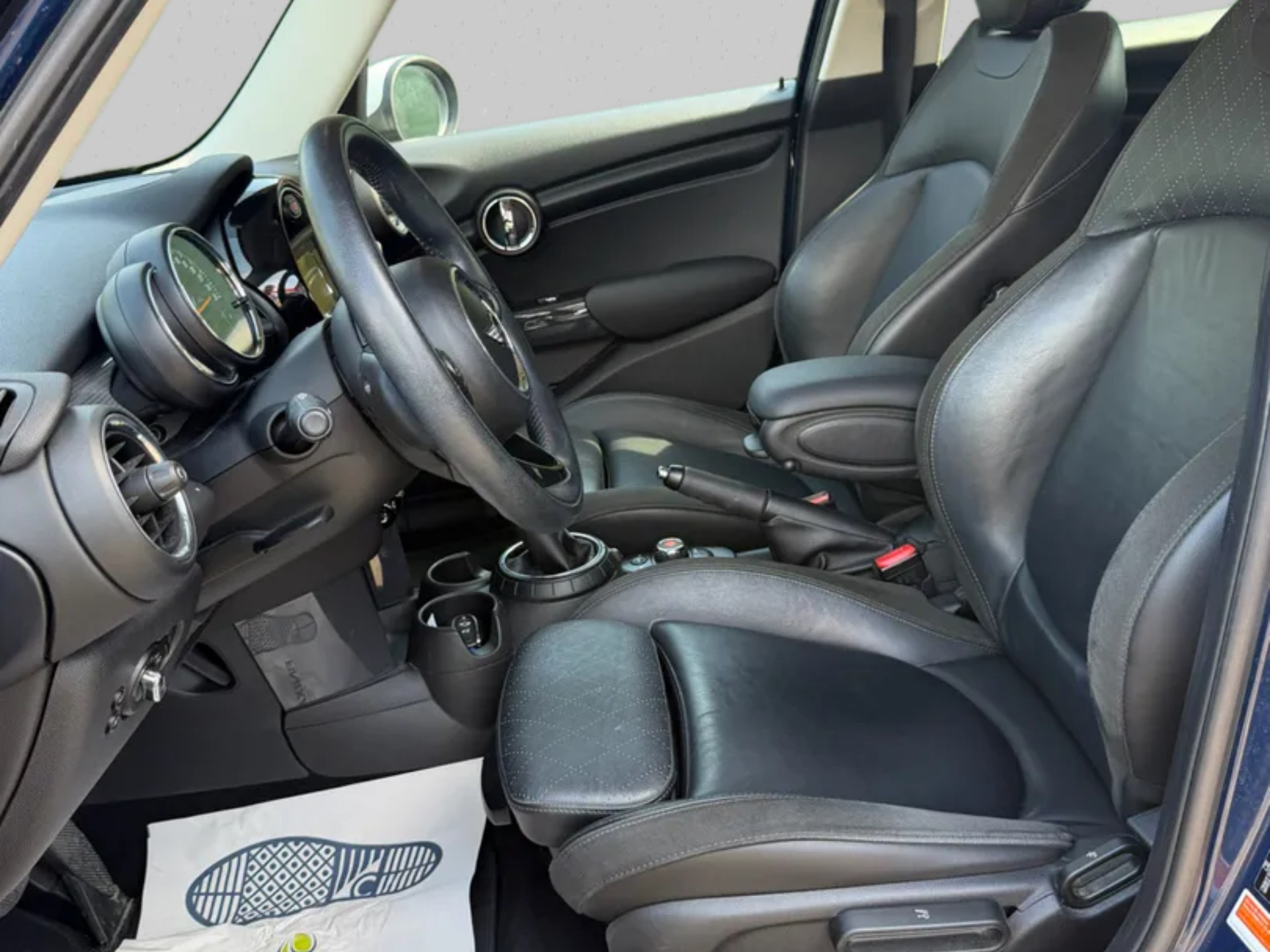 MINI Cooper Steptronic-image-8