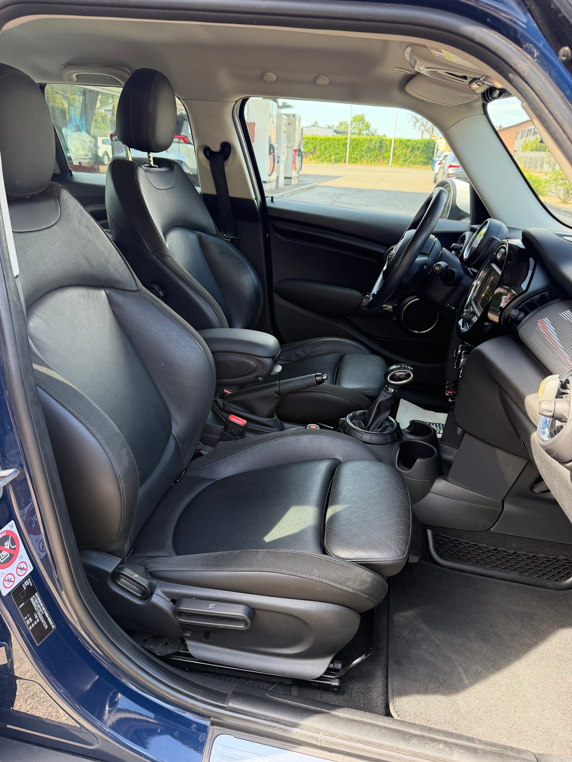MINI Cooper Steptronic-image-10