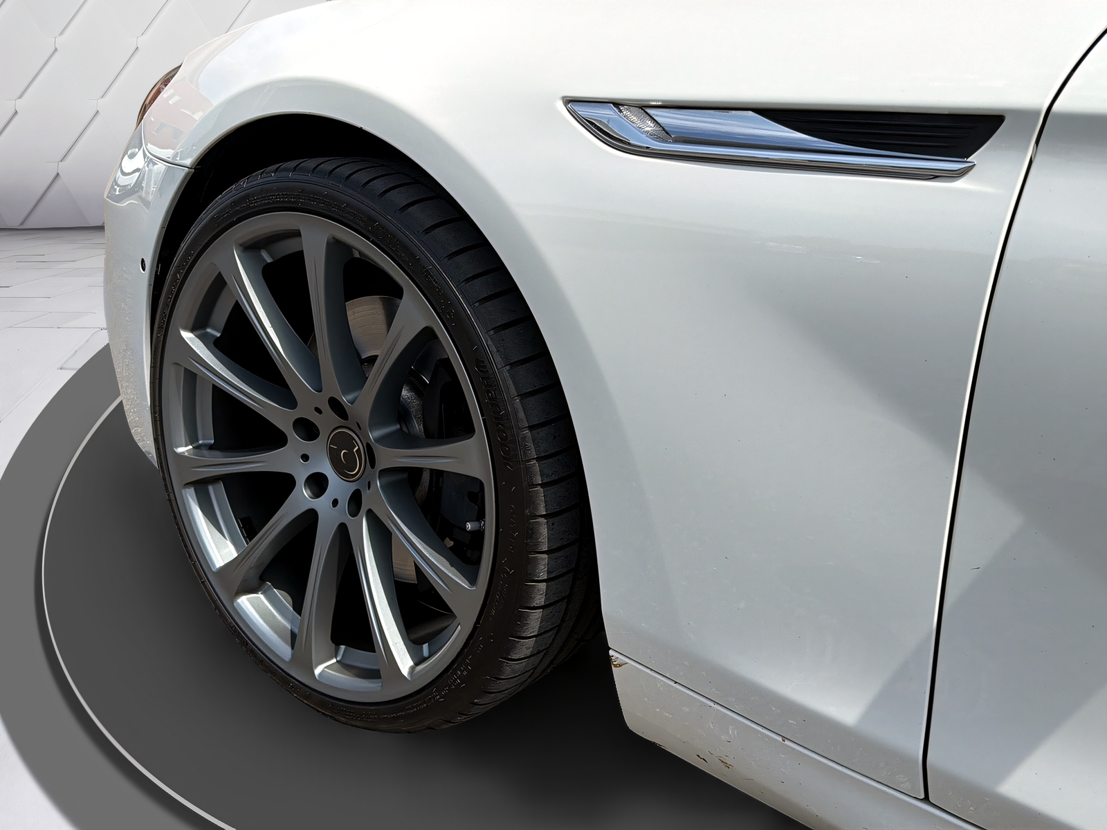 BMW 650i Cabrio xDrive-image-12