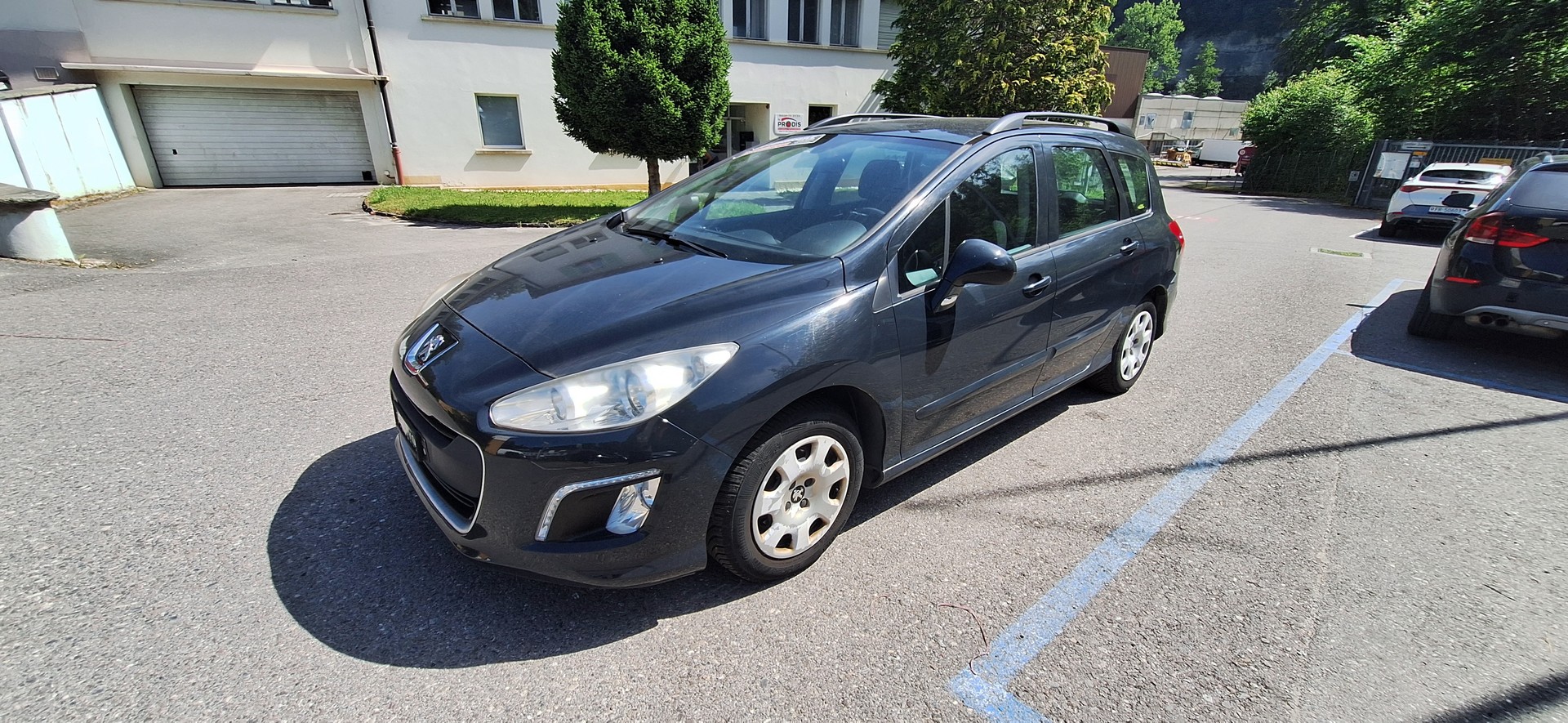 PEUGEOT 308 SW 1.6 HDI Active EGS6-image-1
