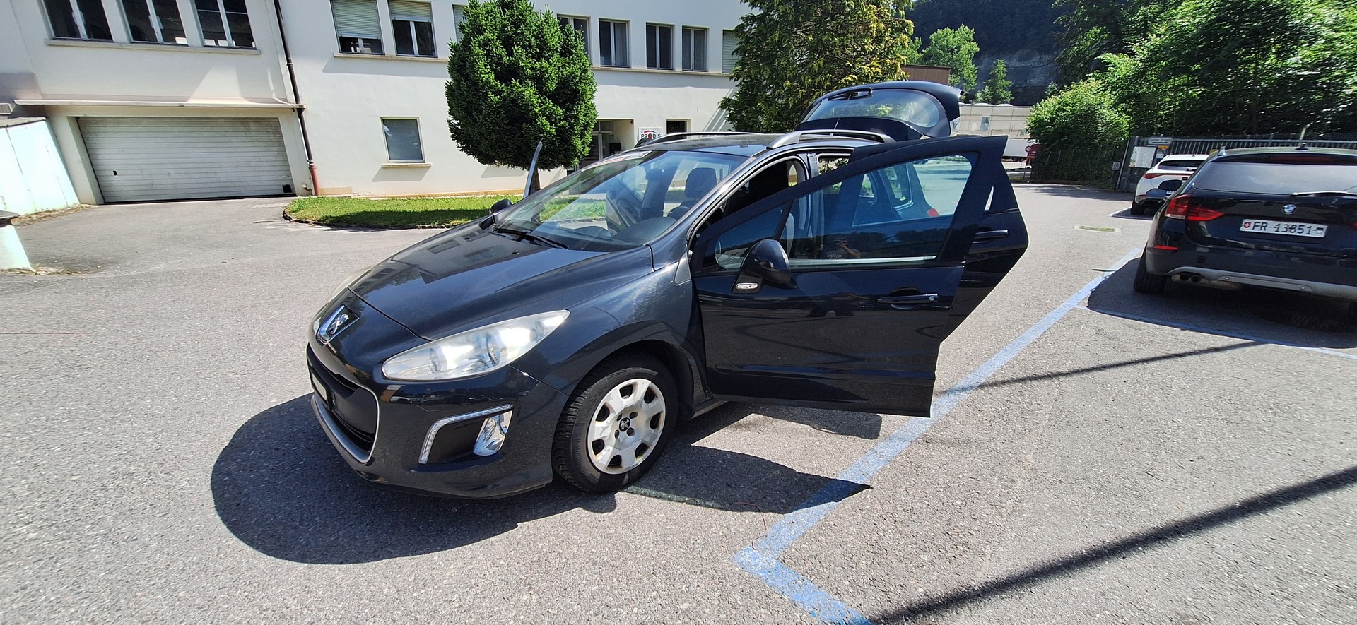 PEUGEOT 308 SW 1.6 HDI Active EGS6-image-14