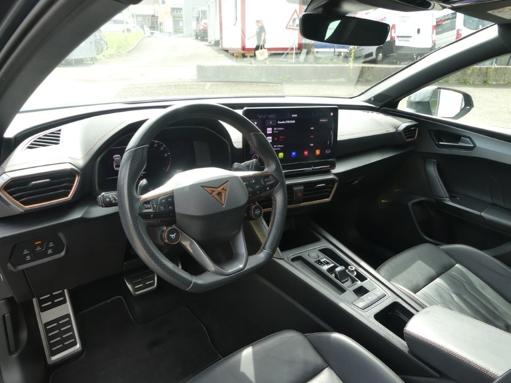 CUPRA LEON ST 2.0 TSI VZ DSG 4Drive-image-6