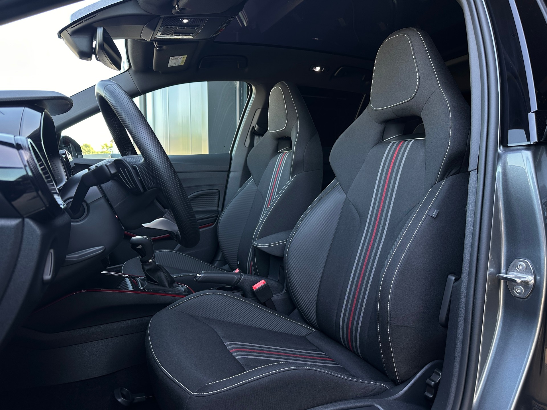 SKODA Fabia 1.0 TSI Monte Carlo DSG-image-9