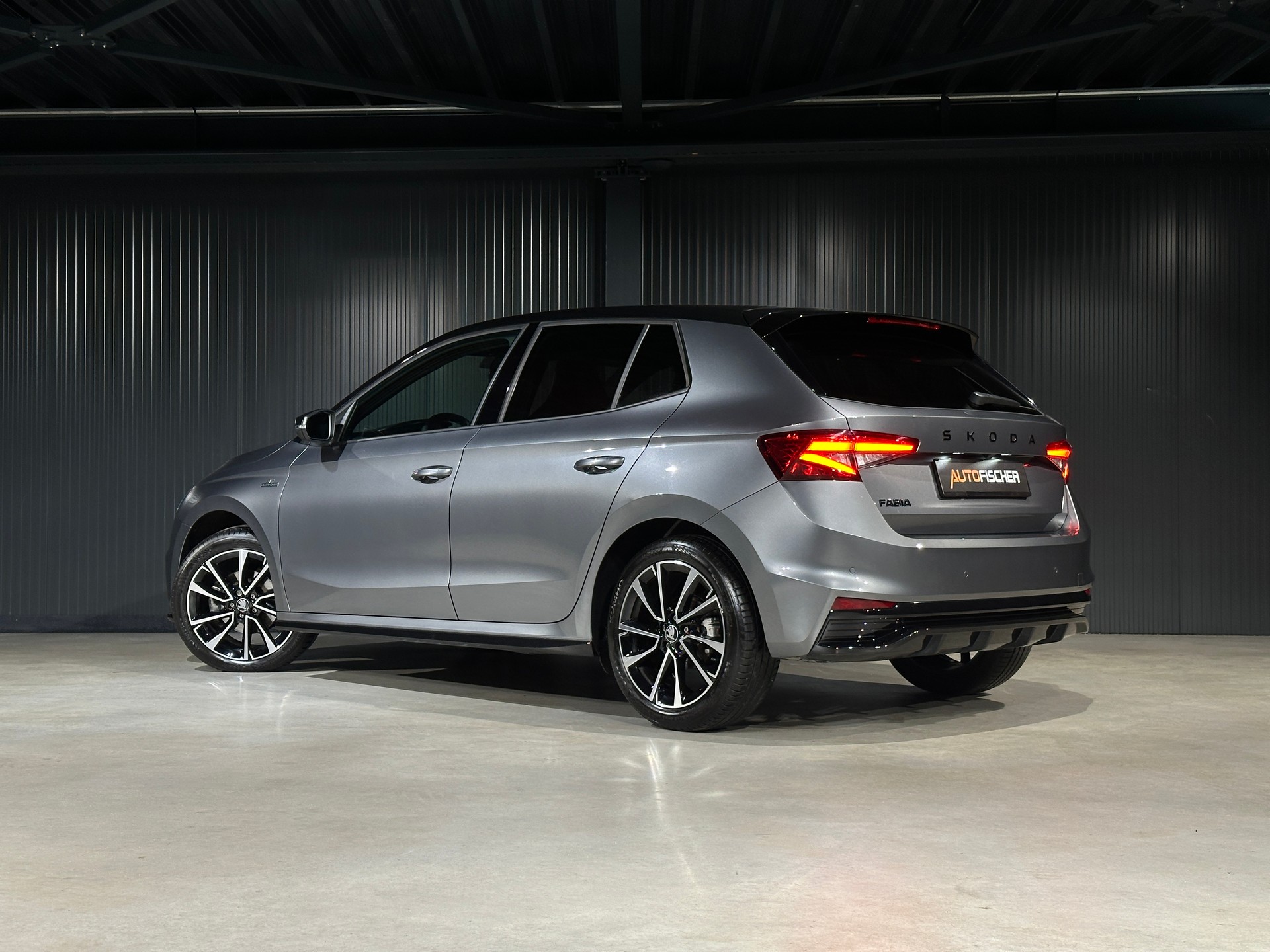 SKODA Fabia 1.0 TSI Monte Carlo DSG-image-1