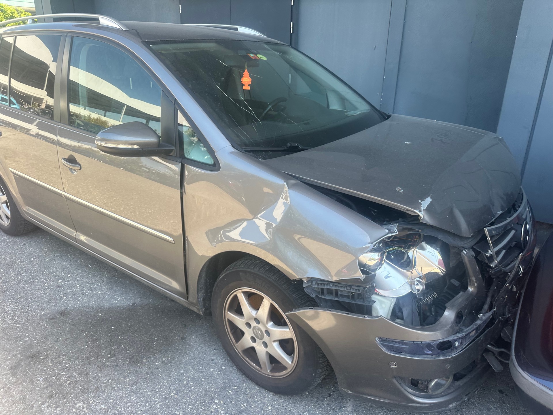 VW Touran 1.9 TDI Trendline-image-9