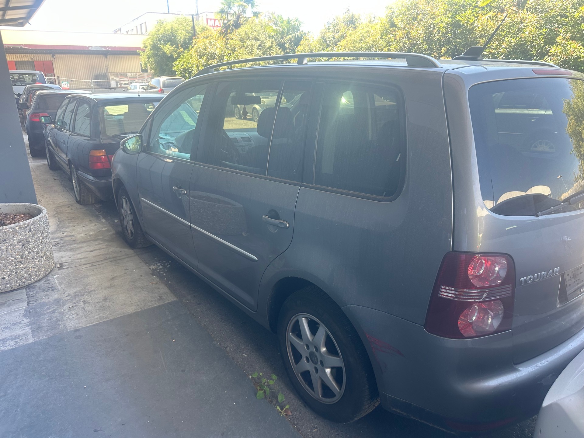 VW Touran 1.9 TDI Trendline-image-1