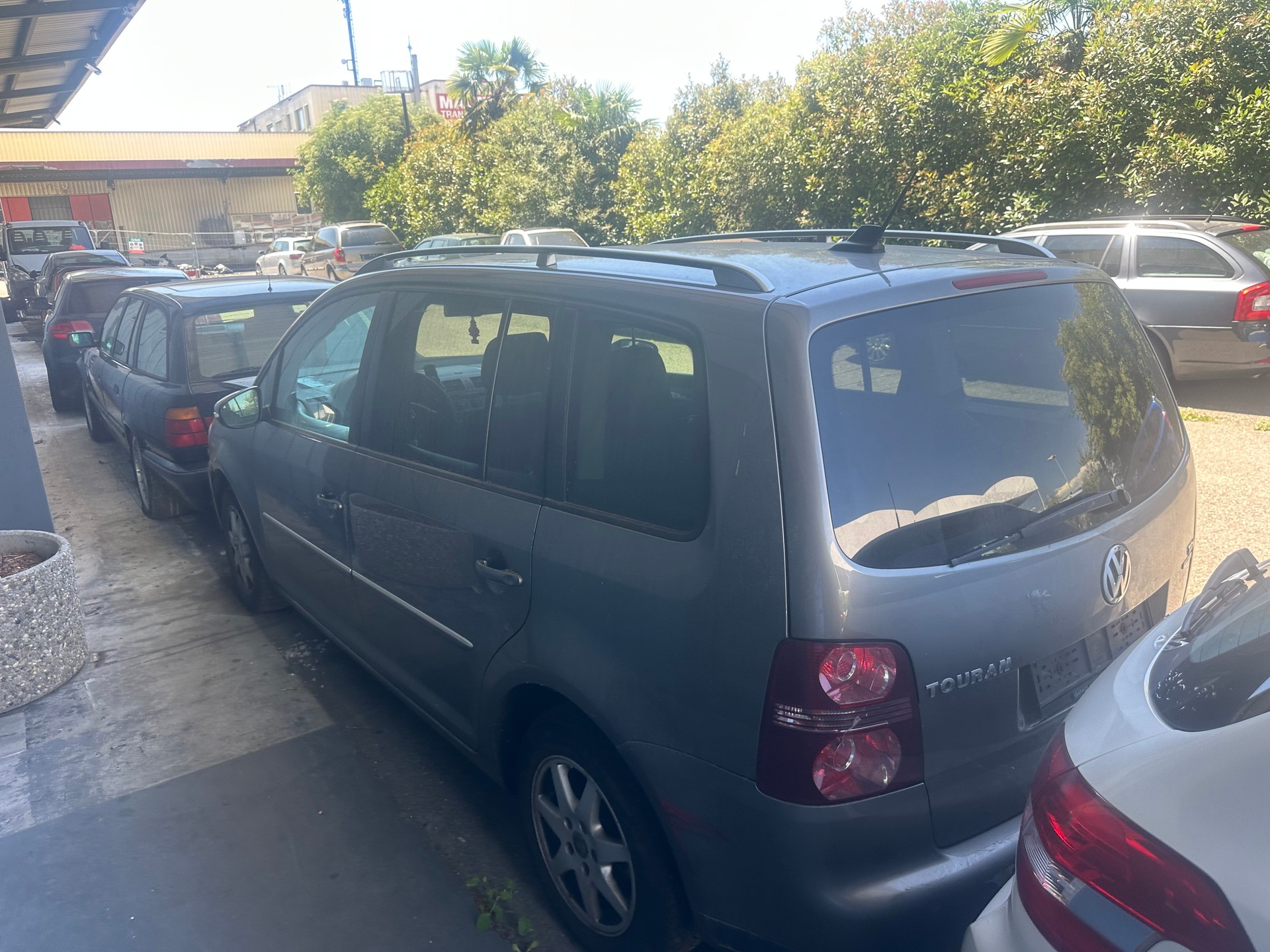 VW Touran 1.9 TDI Trendline-image-7