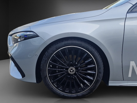 MERCEDES-BENZ A 180 d 8G-DCT-image-3