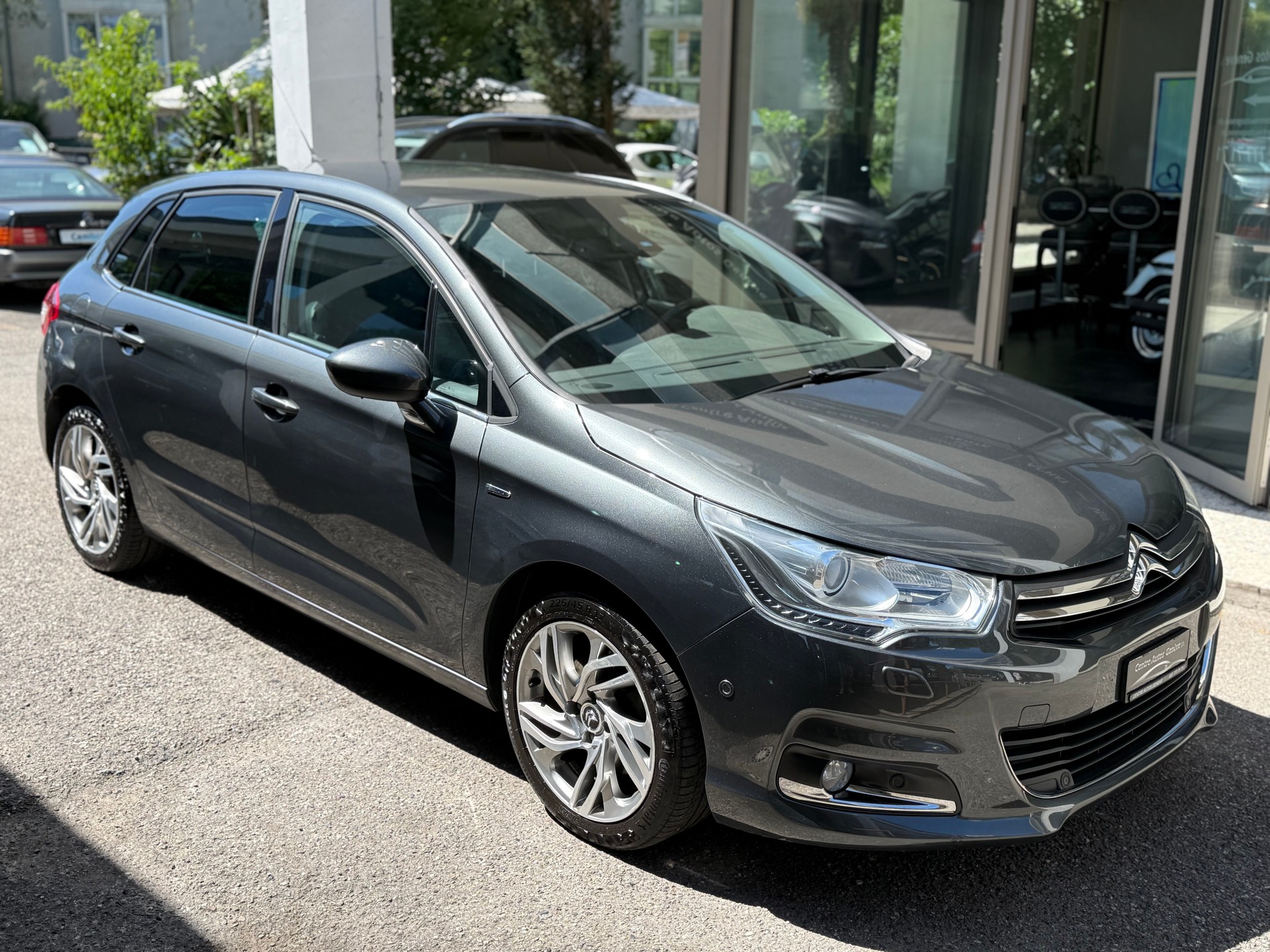 CITROEN C4 Berline 1.6 THP Séduction EGS6-image-1