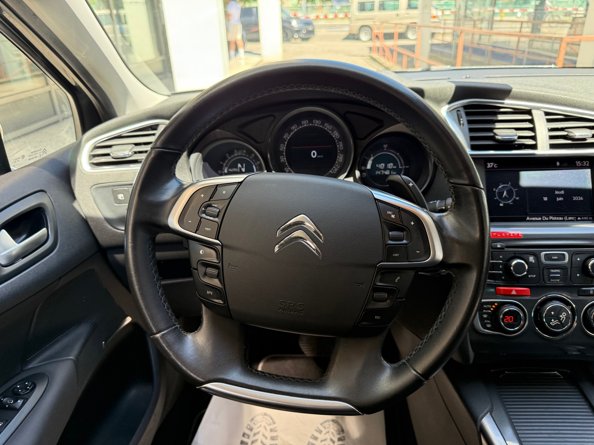 CITROEN C4 Berline 1.6 THP Séduction EGS6-image-9