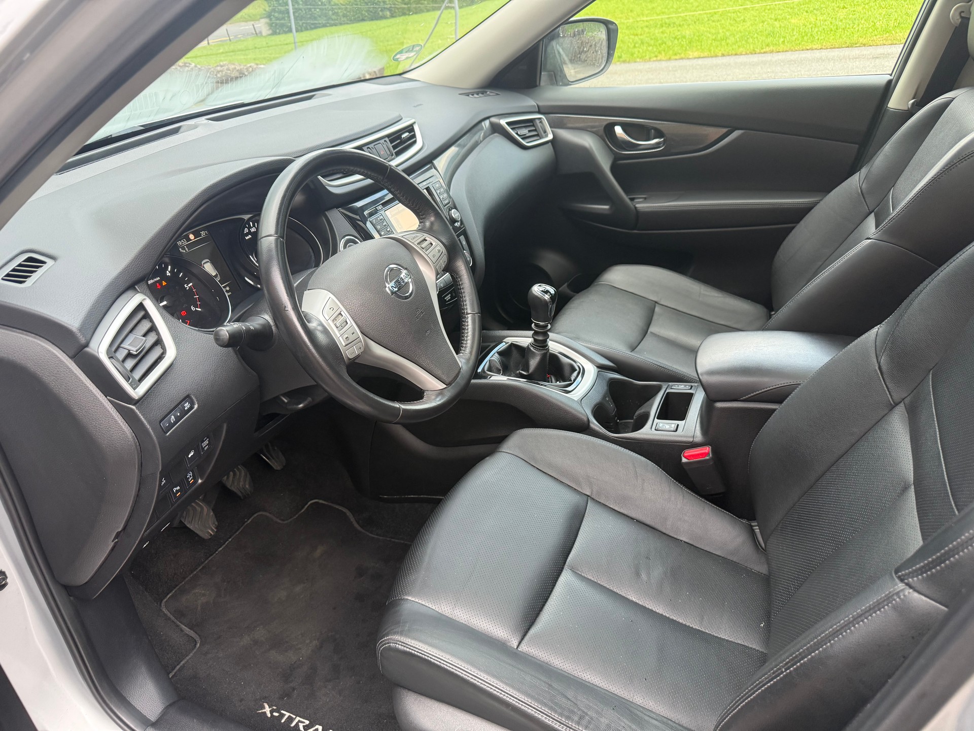 NISSAN X-Trail 1.6 DIG-T Tekna-image-7