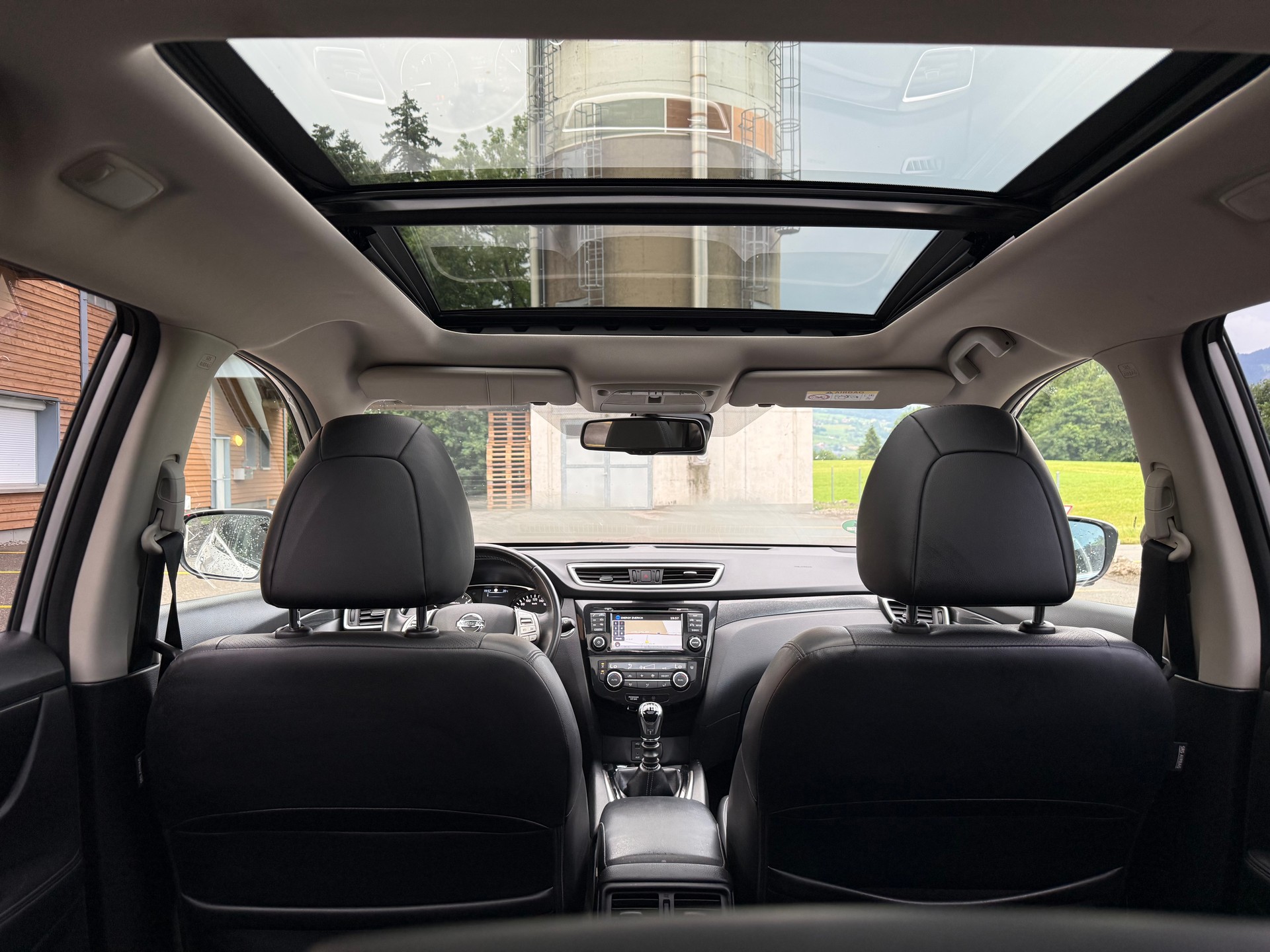 NISSAN X-Trail 1.6 DIG-T Tekna-image-10