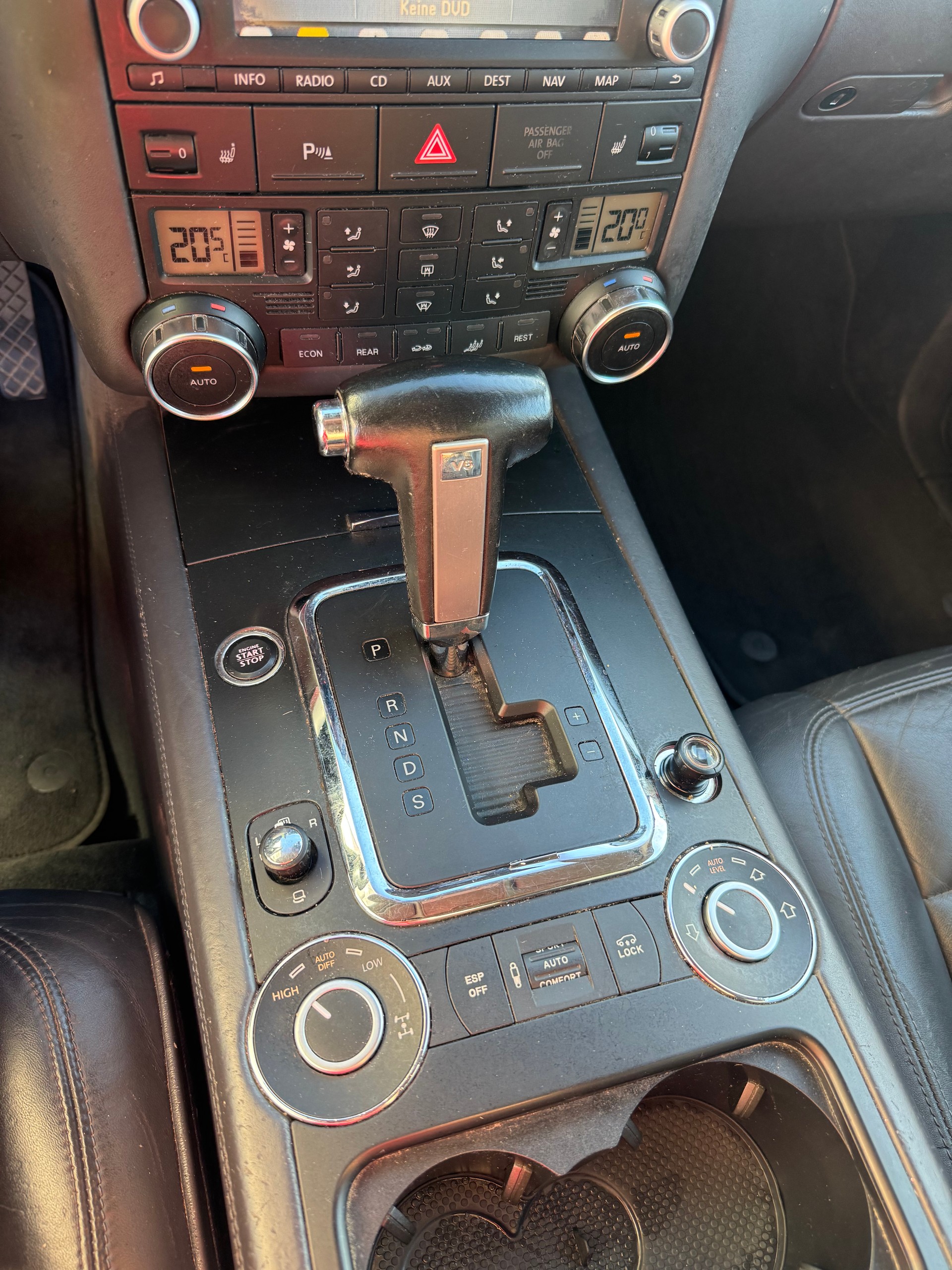 VW Touareg 3.0 TDI-image-9