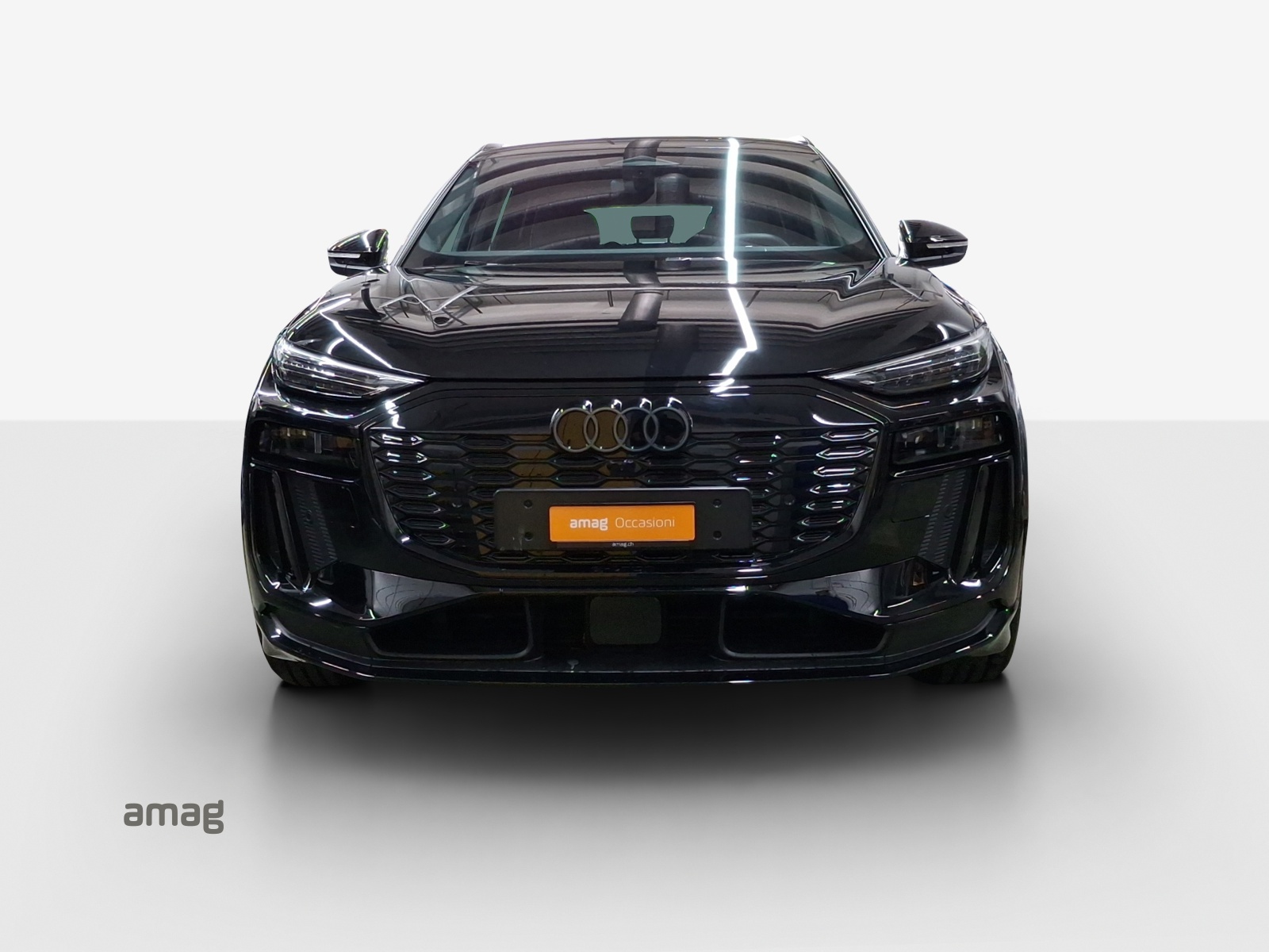 AUDI Q6 e-tron quattro-image-6