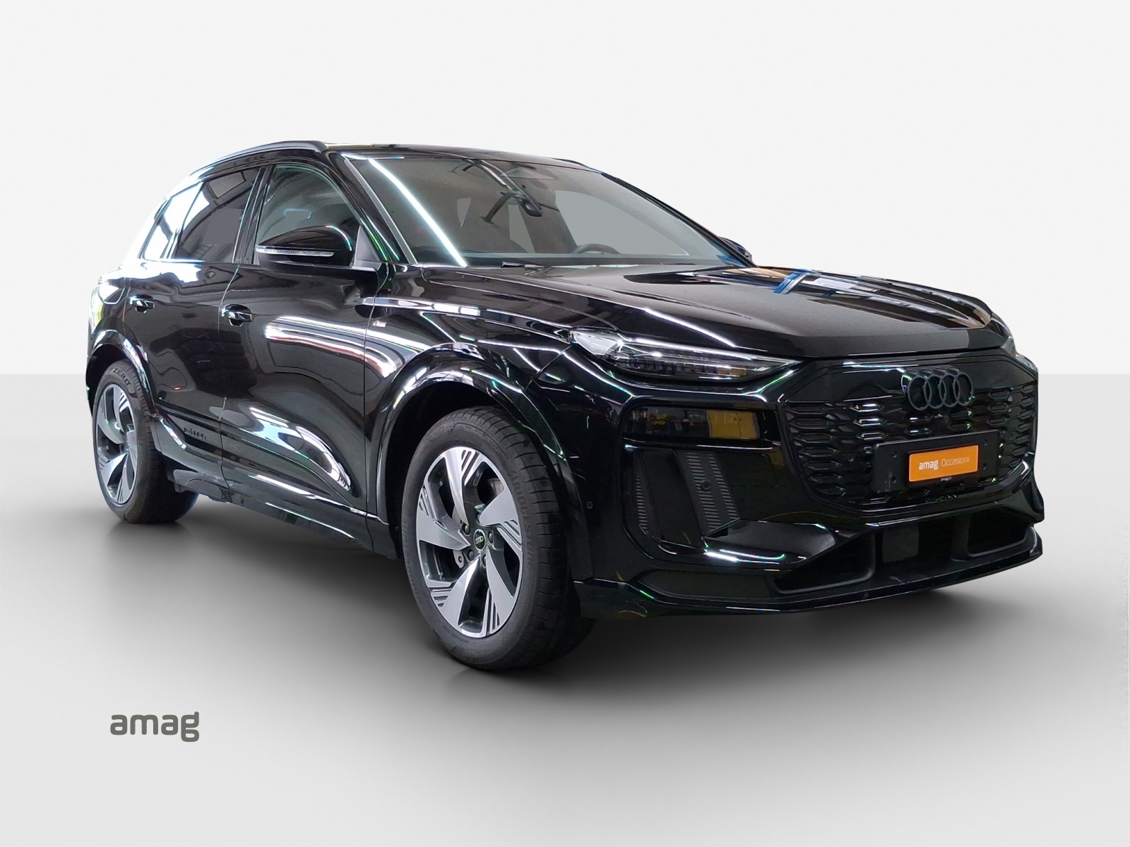 AUDI Q6 e-tron quattro-image-5