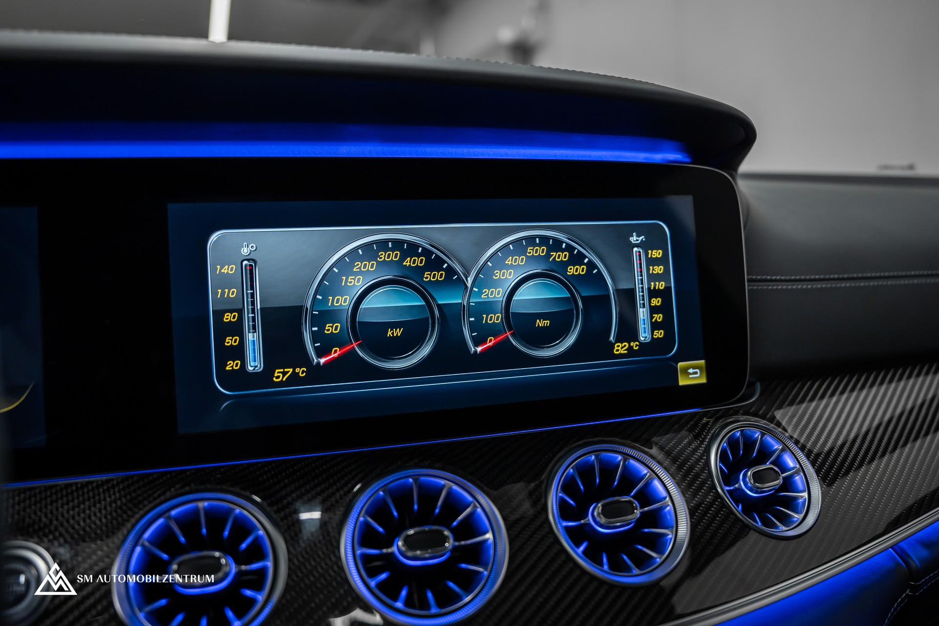 MERCEDES-BENZ AMG GT 63 S 4matic+ / Aeropaket / Carbon / Panorama / Sitzbelüftung-image-38
