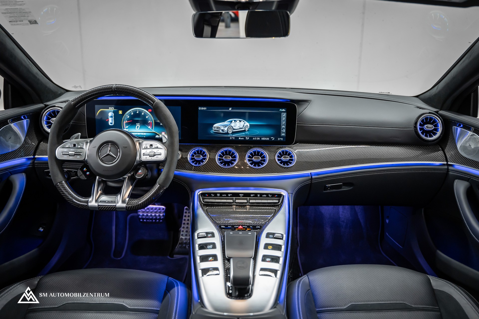 MERCEDES-BENZ AMG GT 63 S 4matic+ / Aeropaket / Carbon / Panorama / Sitzbelüftung-image-15