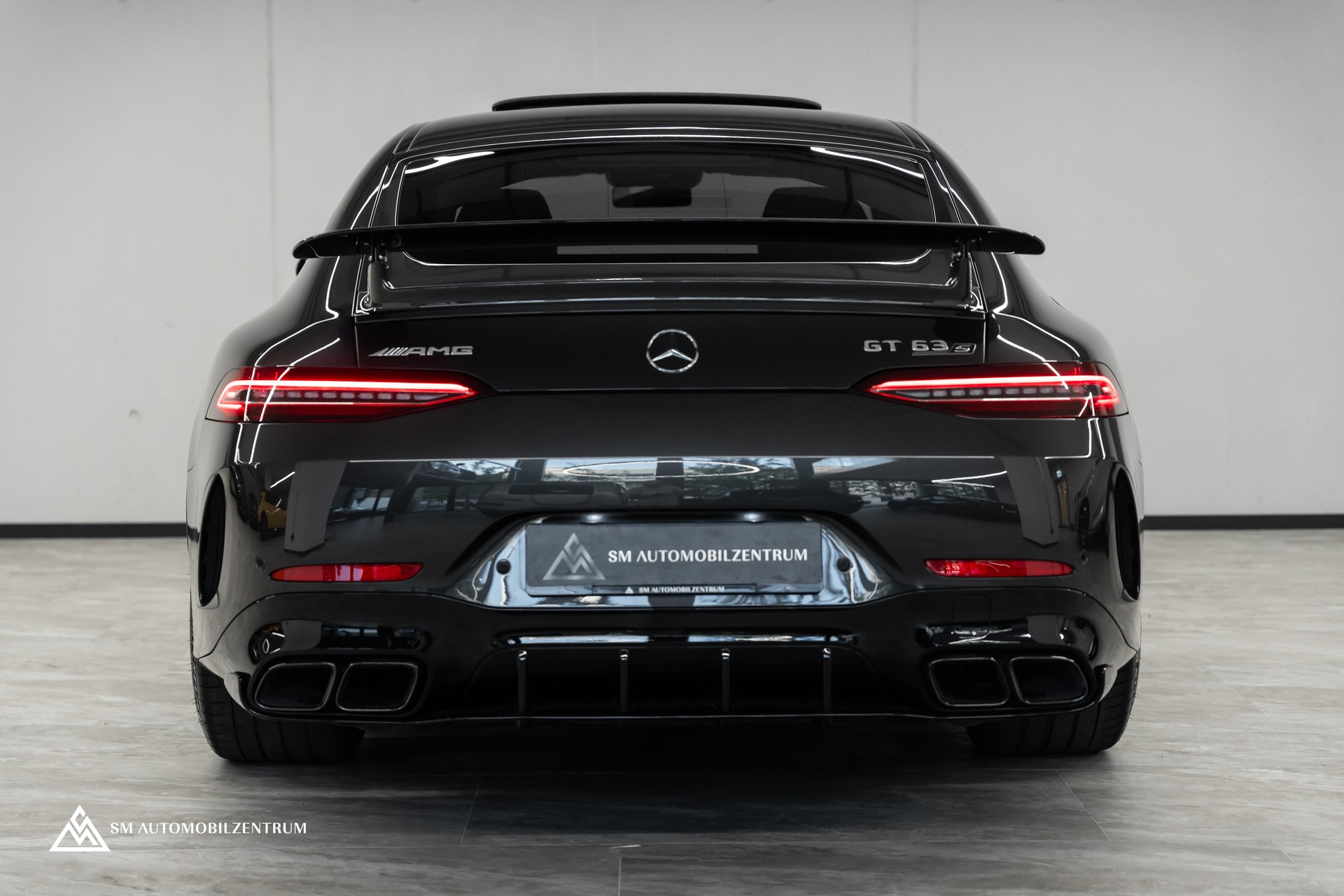 MERCEDES-BENZ AMG GT 63 S 4matic+ / Aeropaket / Carbon / Panorama / Sitzbelüftung-image-13