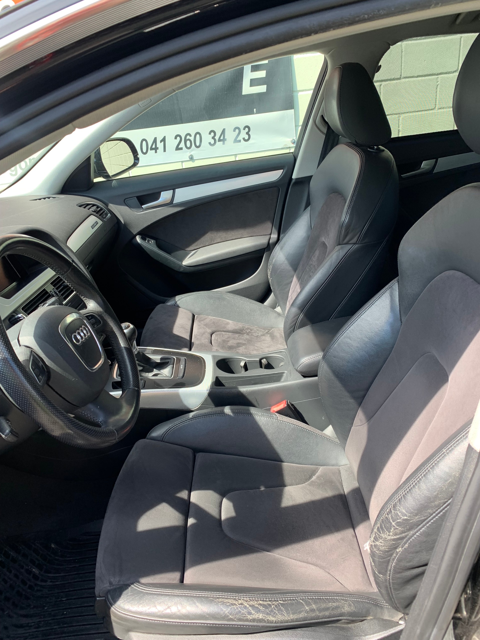 AUDI A4 Limousine 1.8 TFSI quattro-image-7