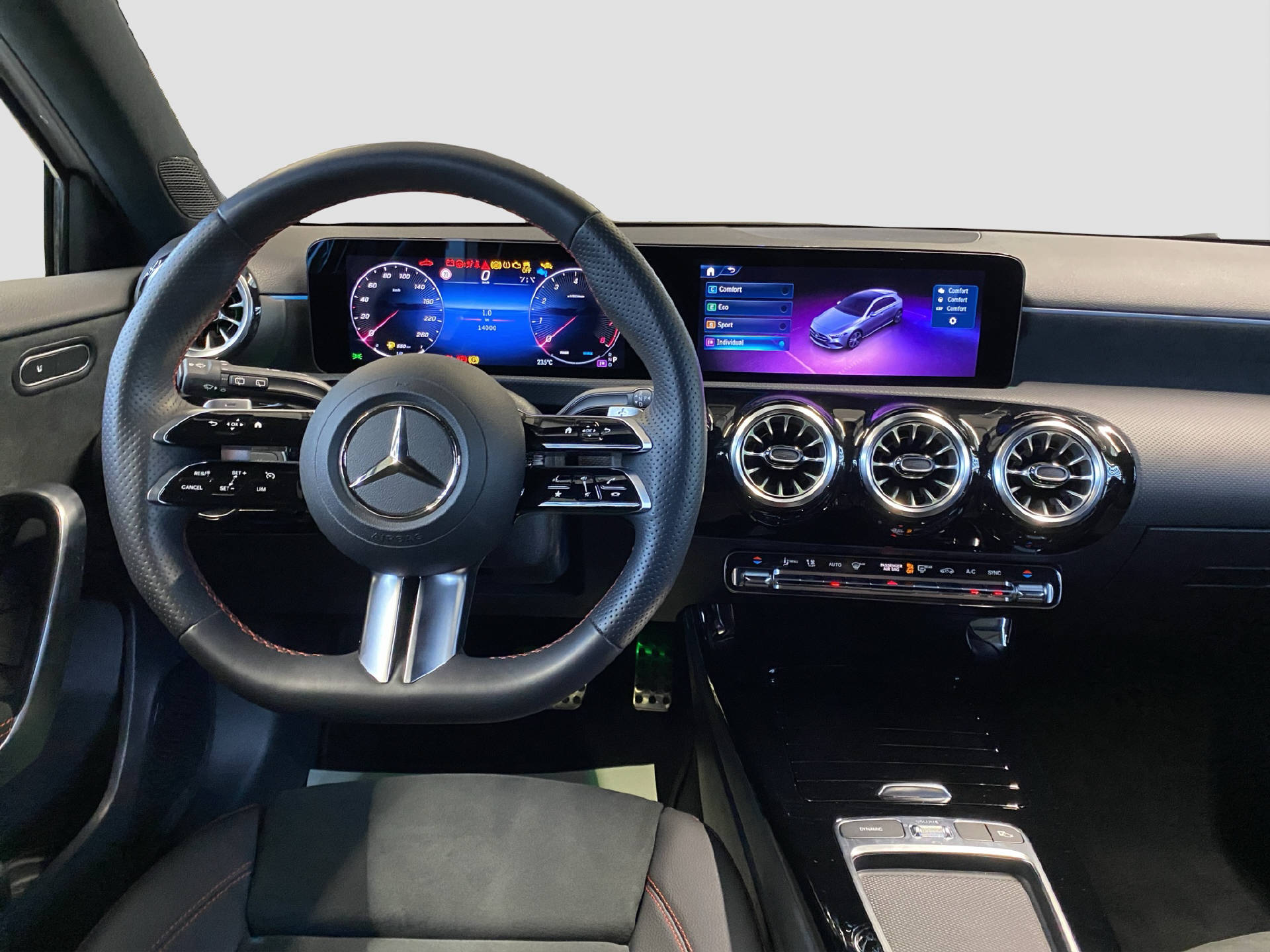 MERCEDES-BENZ A 250 AMG Line 4MATIC-image-7
