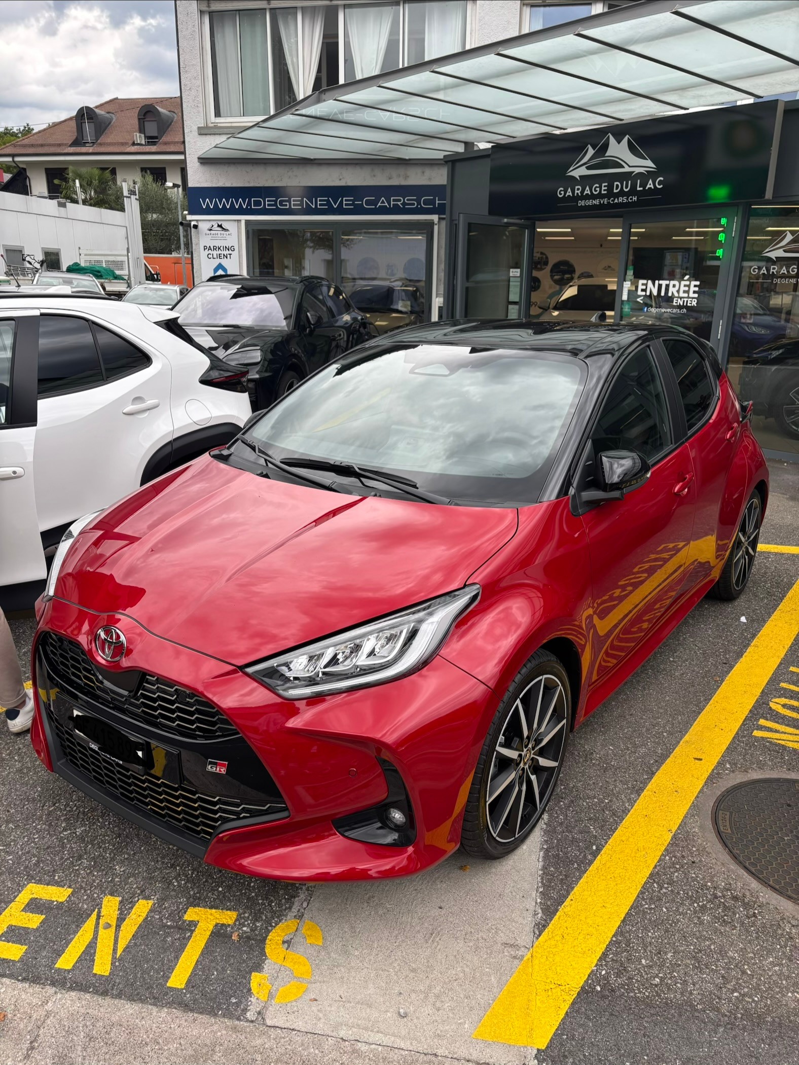 TOYOTA 1.5 VVT-i HSD GR Sport-image-0