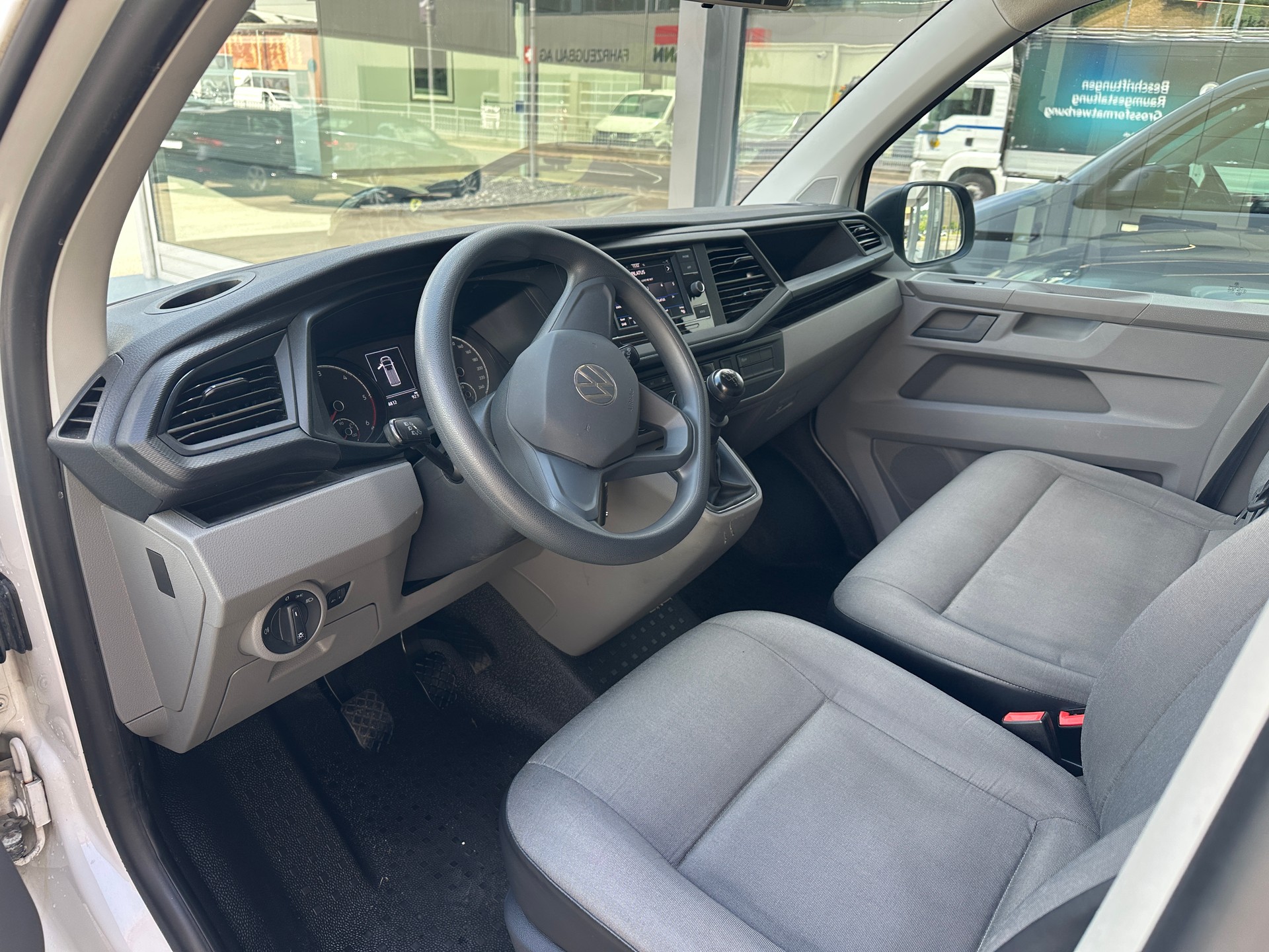 VW T6.1 2.0 TDI Entry RS 3000 mm-image-9