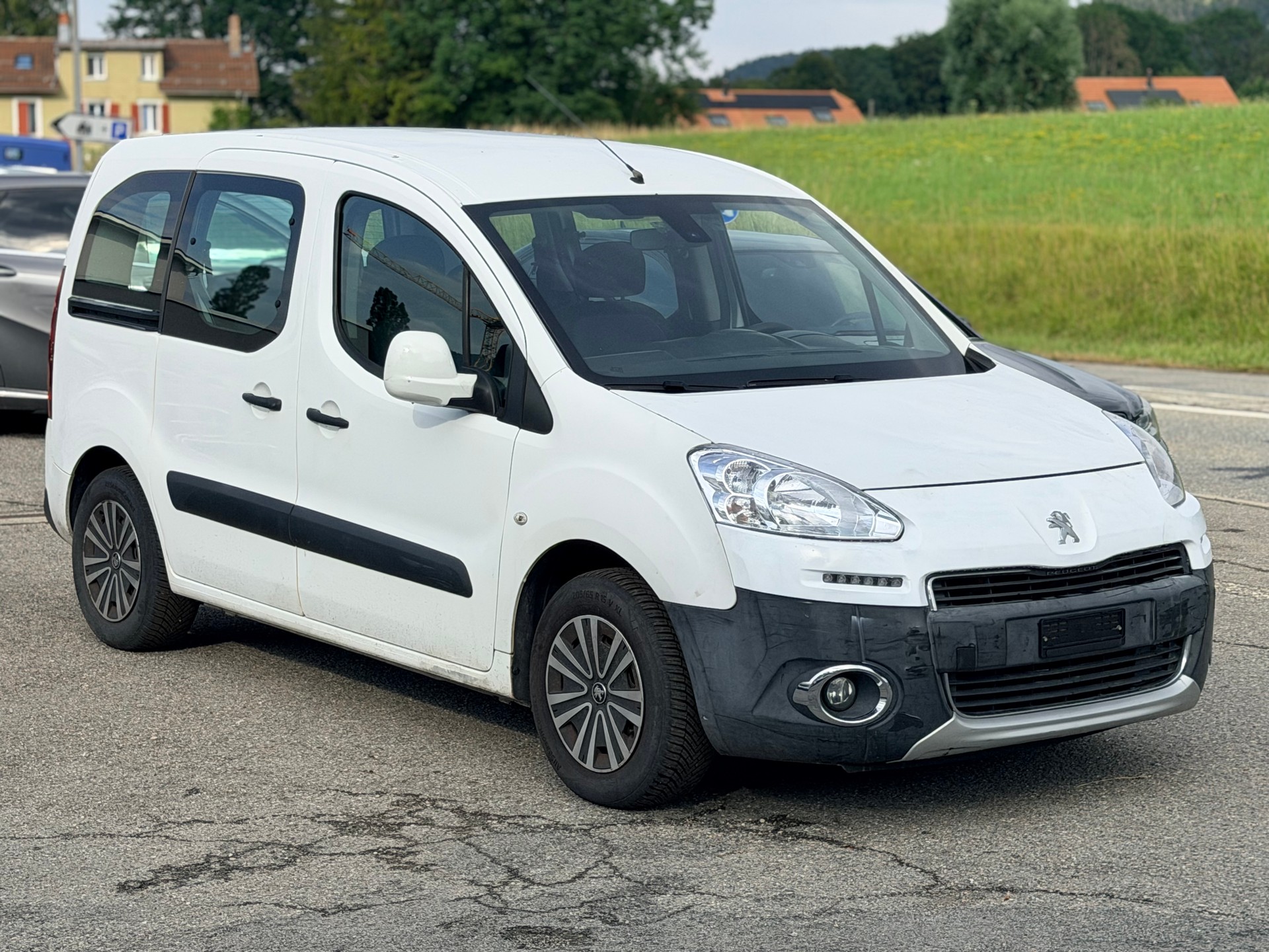 PEUGEOT Partner 1.6 e-HDI Active-image-2