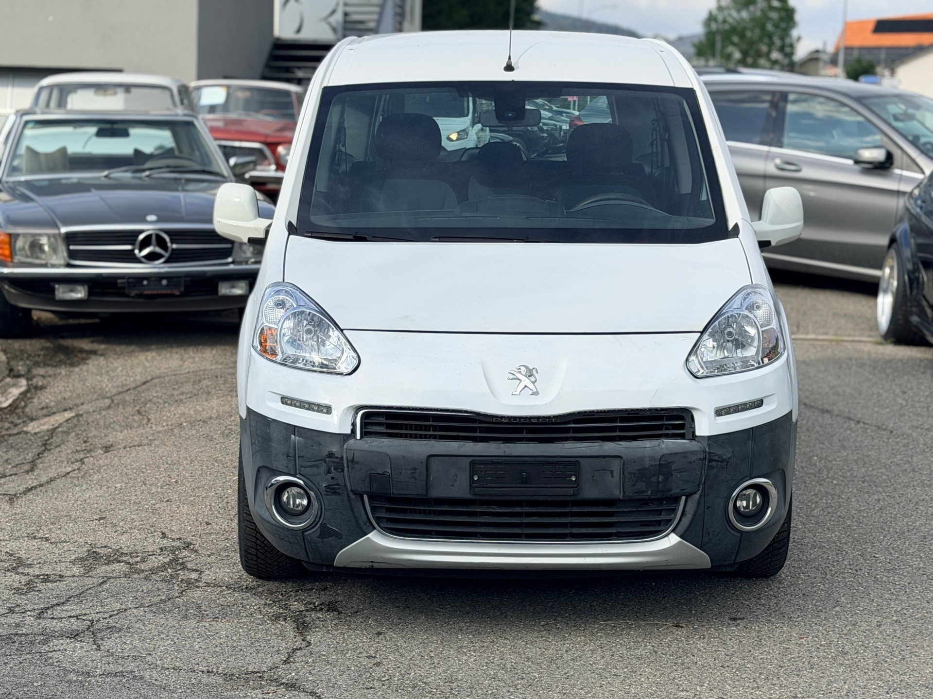 PEUGEOT Partner 1.6 e-HDI Active-image-1