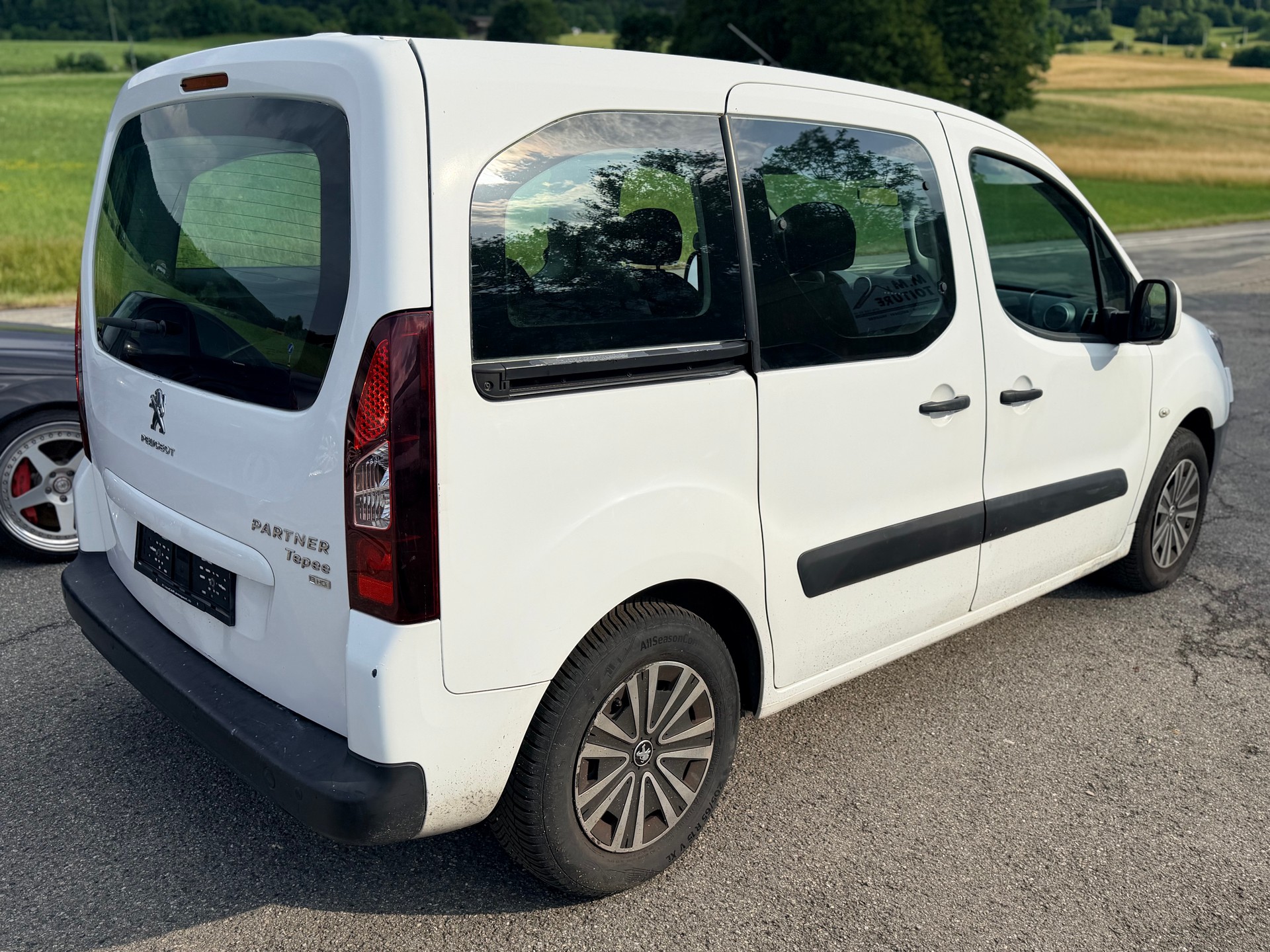 PEUGEOT Partner 1.6 e-HDI Active-image-3