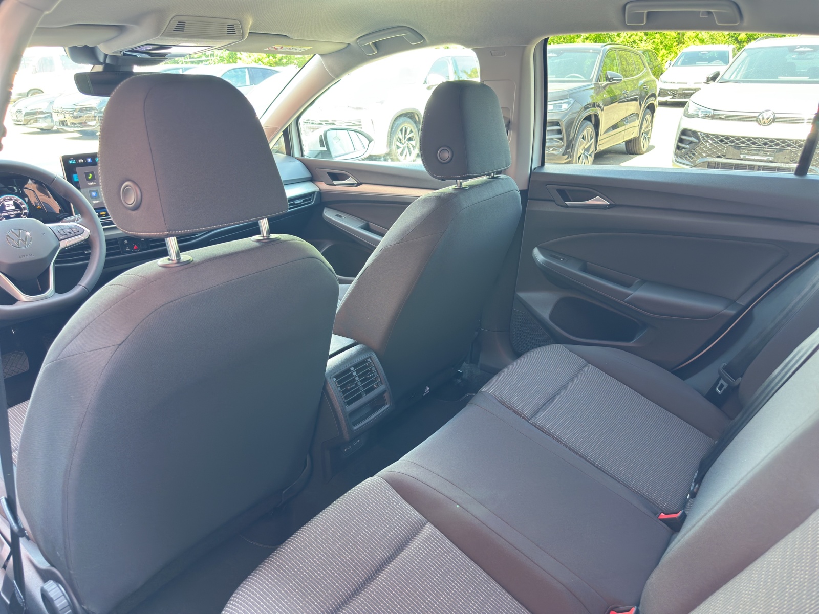 VW Golf 1.5 e TSI mHEV Value DSG-image-15