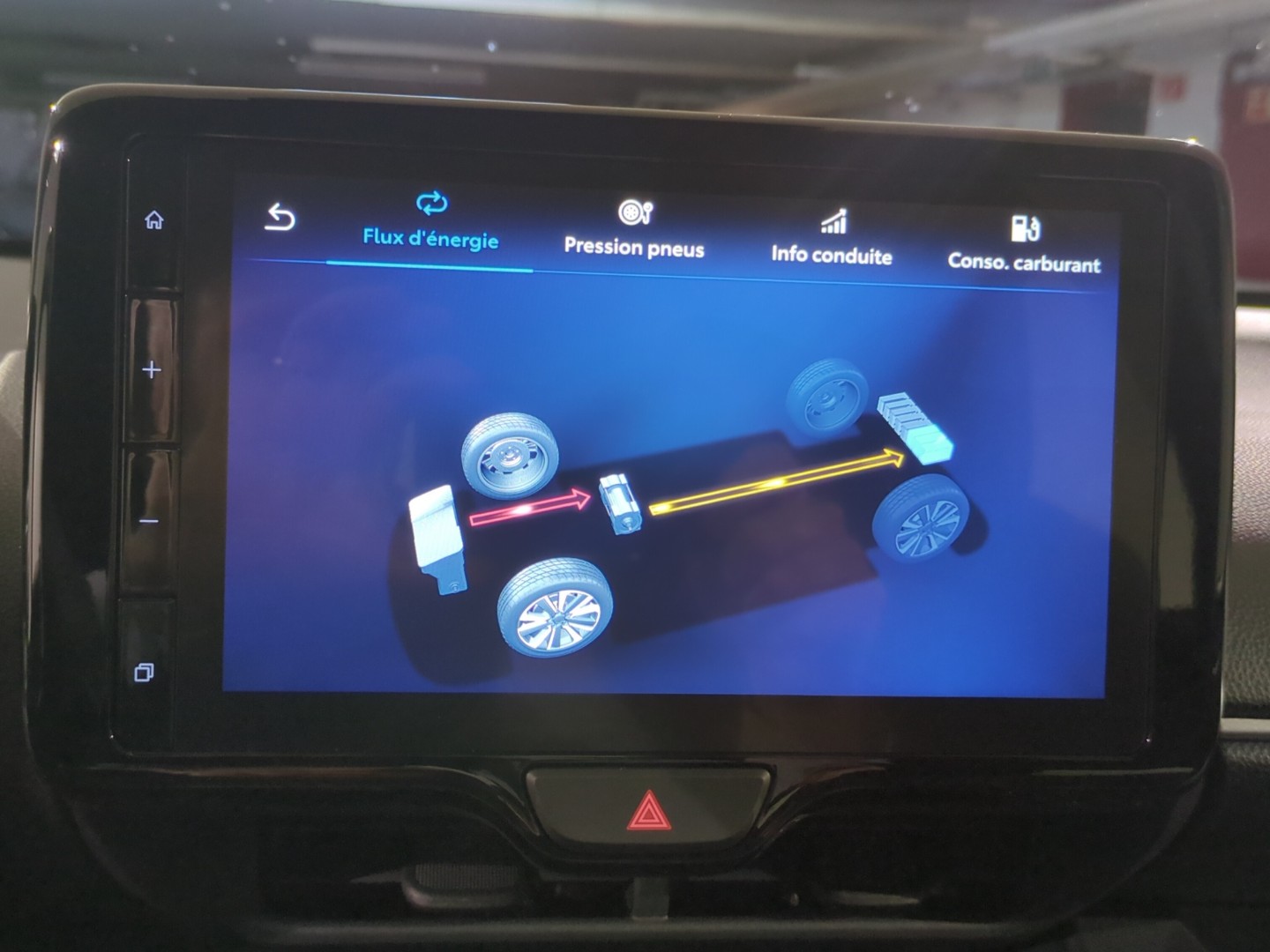 TOYOTA Yaris 1.5 Comfort e-CVT-image-21