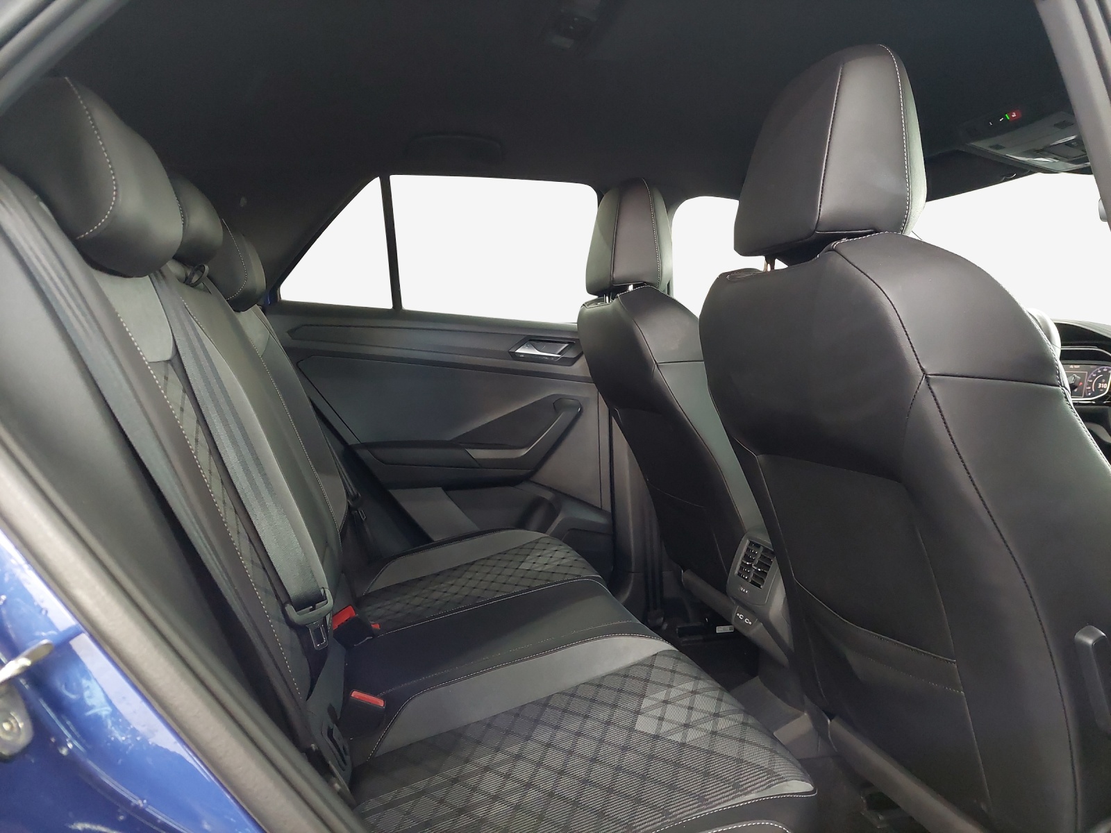 VW T-Roc 1.5 TSI EVO R-Line DSG-image-13