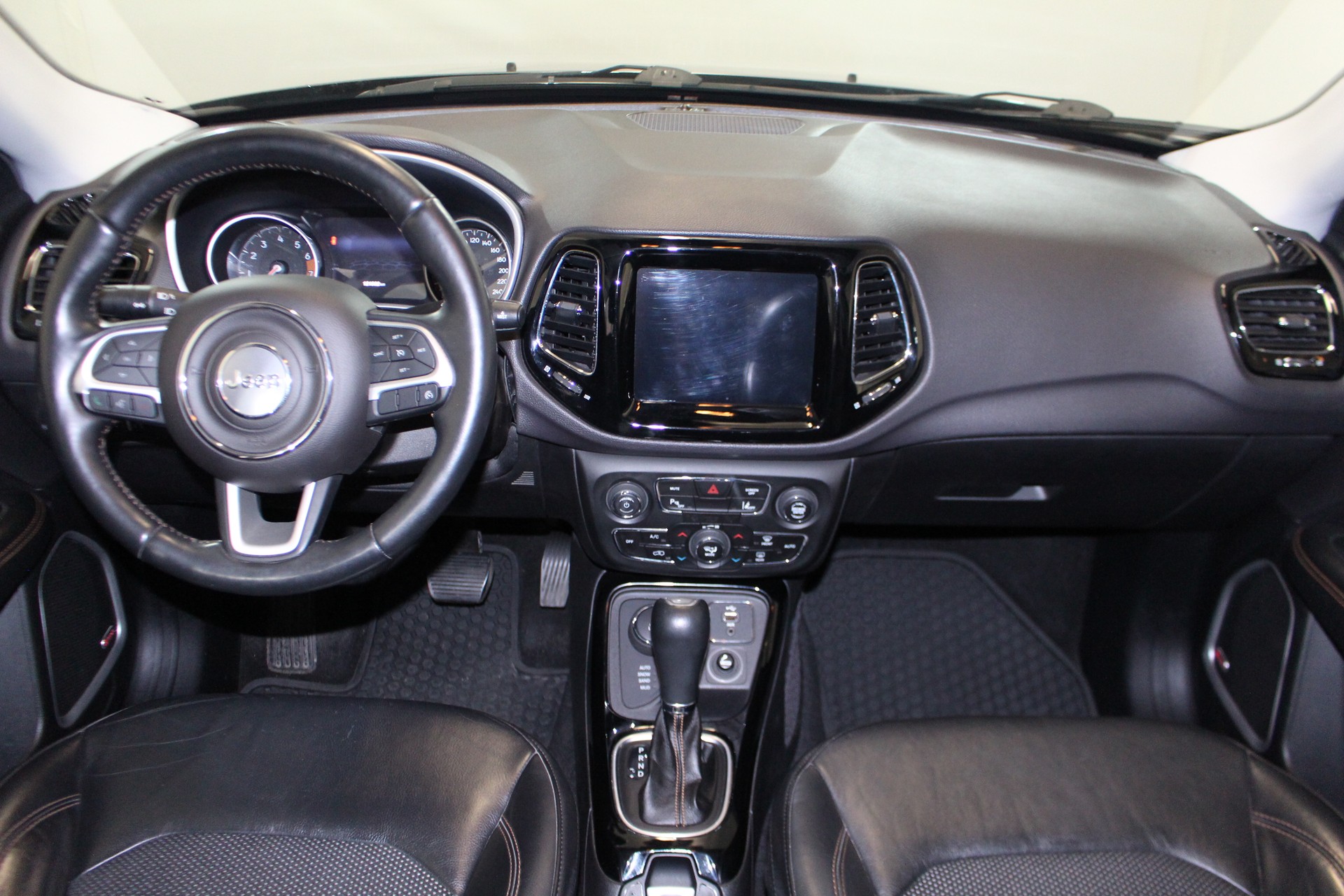 JEEP Compass 1.4 MultiAir Opening Editon AWD-image-12