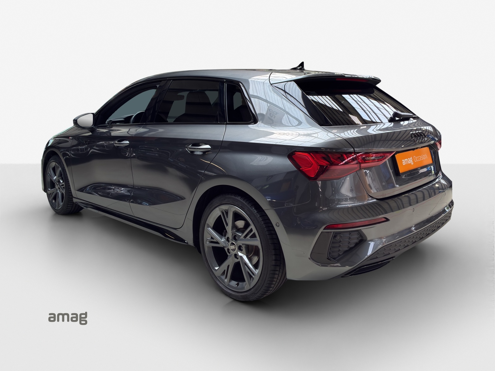 AUDI A3 Sportback 35 TFSI S line Attraction S-tronic-showroom-element-2