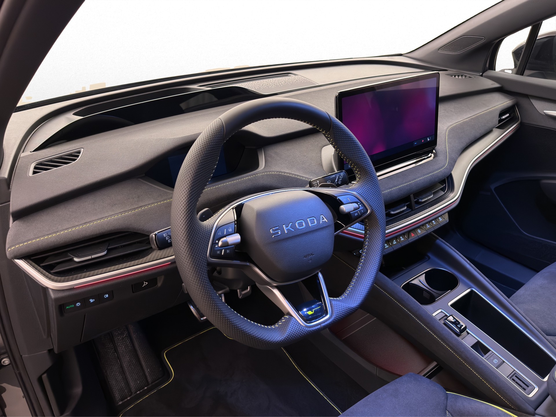 SKODA Elroq RS 4x4-image-13