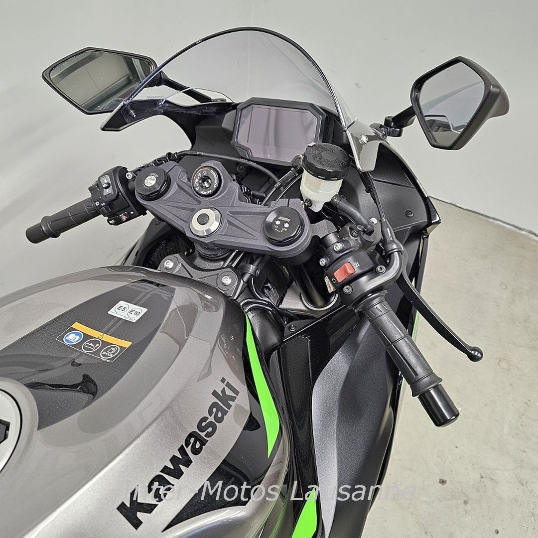 KAWASAKI NINJA ZX 6R-image-3