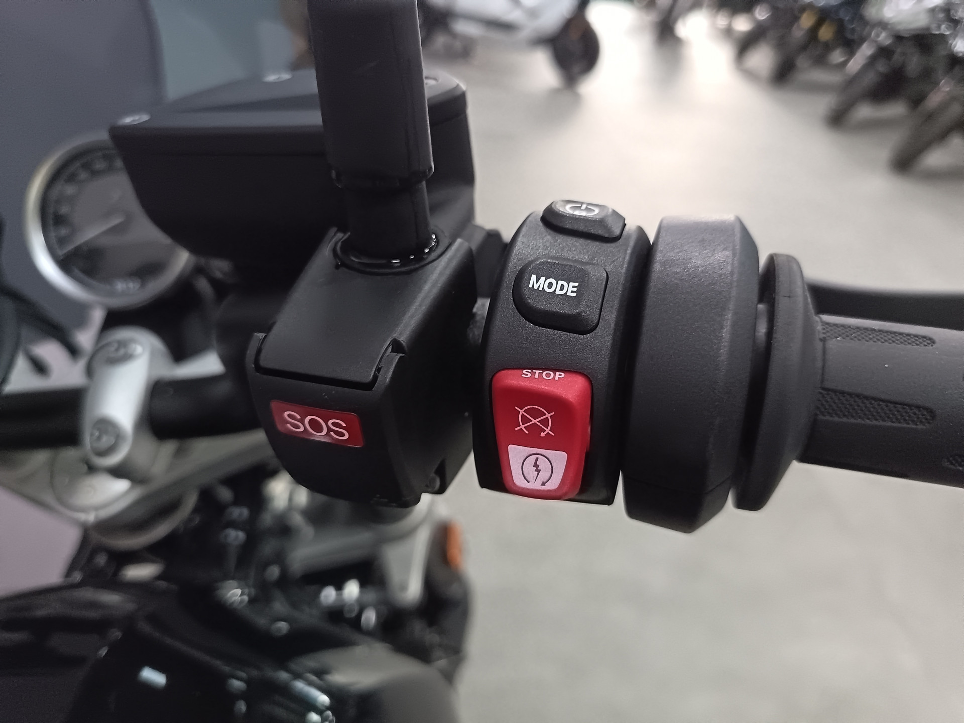 BMW R 12-image-7