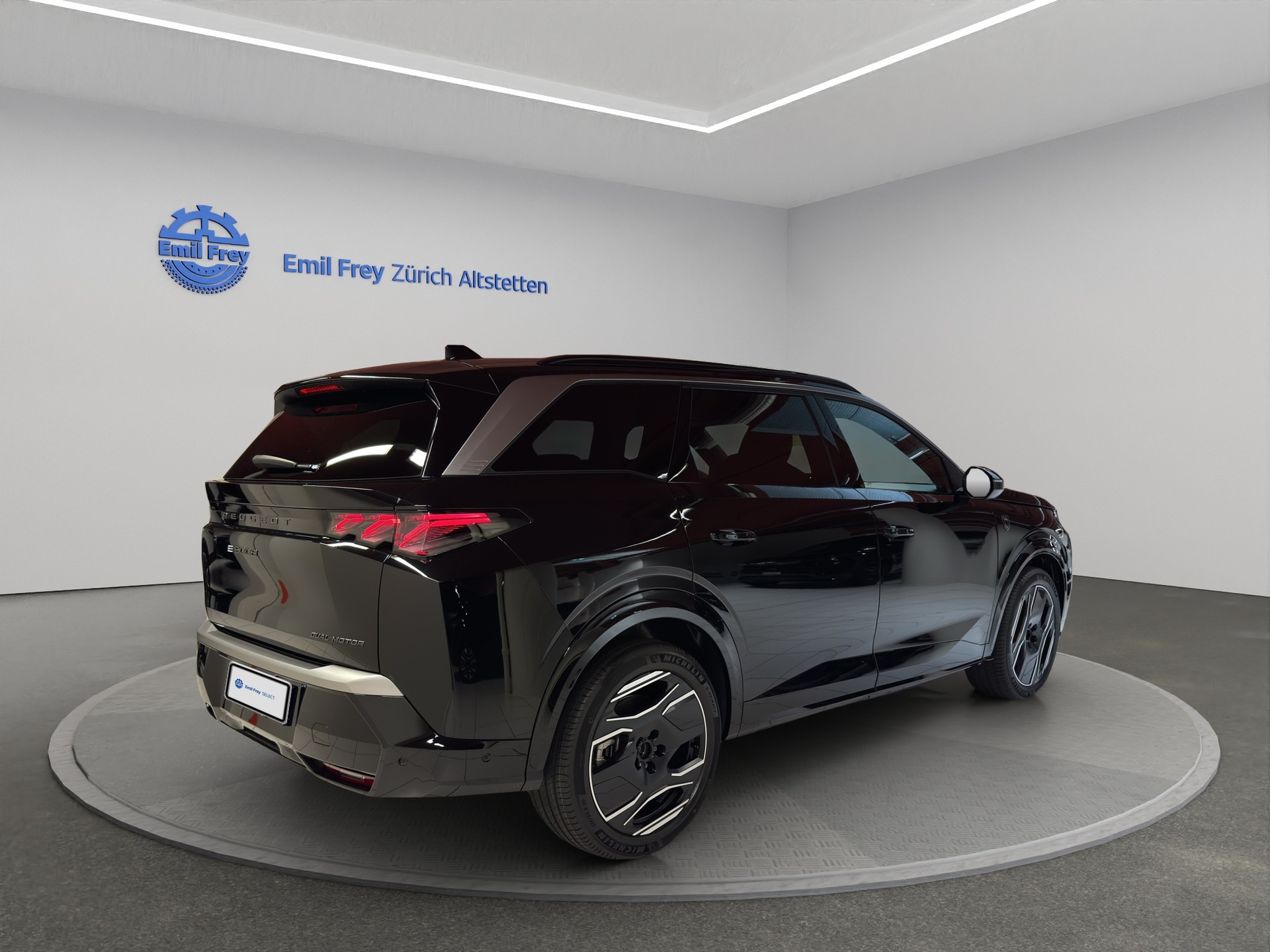 PEUGEOT 5008 e-GT Exclusive AWD-image-3