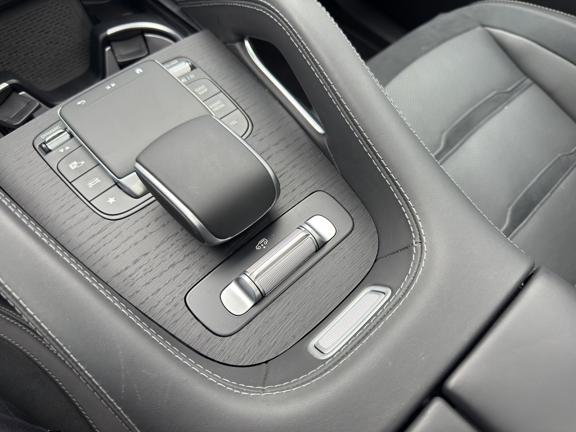MERCEDES-BENZ GLE 63 S AMG 4matic+ Coupé-image-29