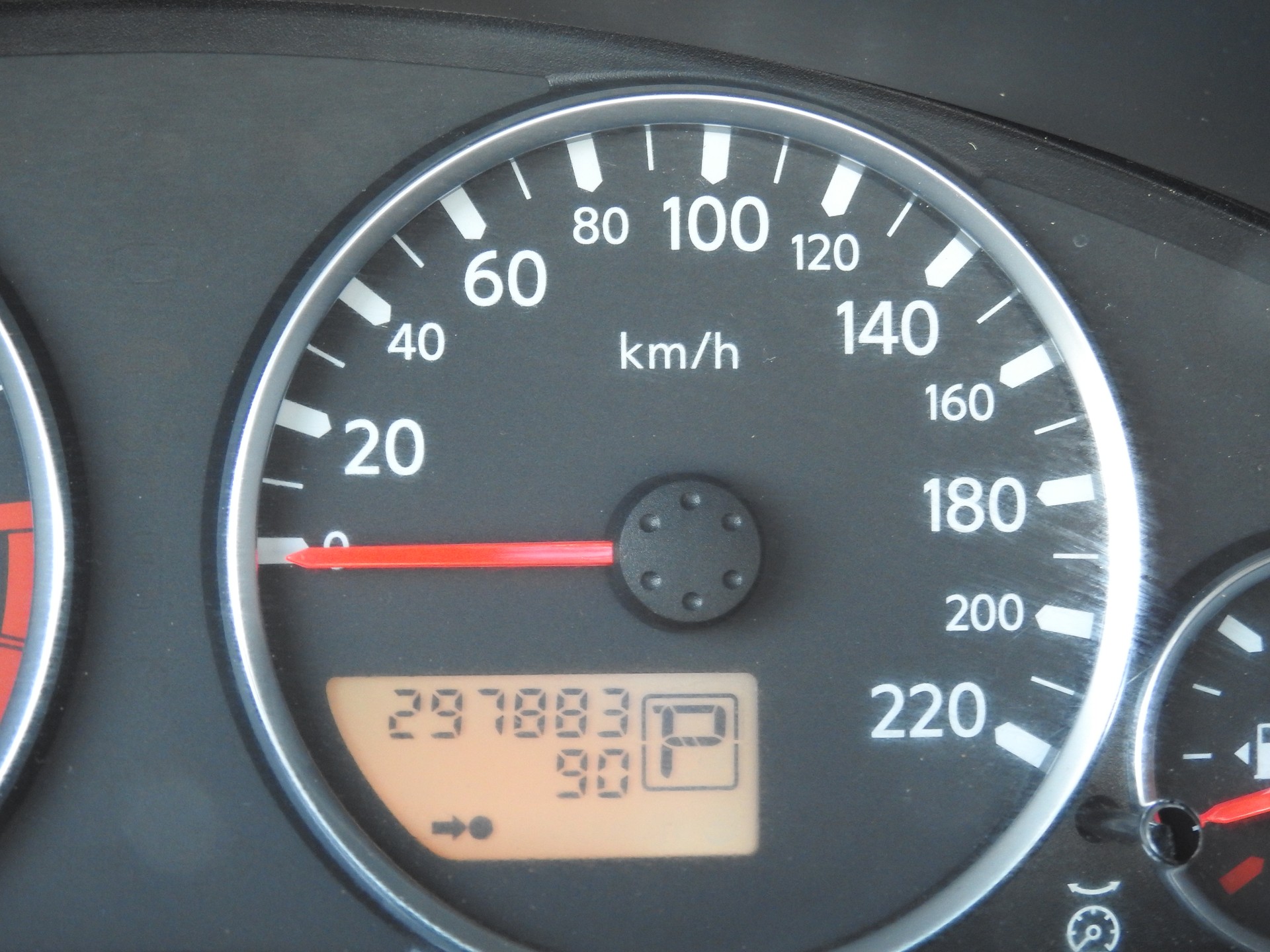 NISSAN Pathfinder 2.5 dCi LE-image-23
