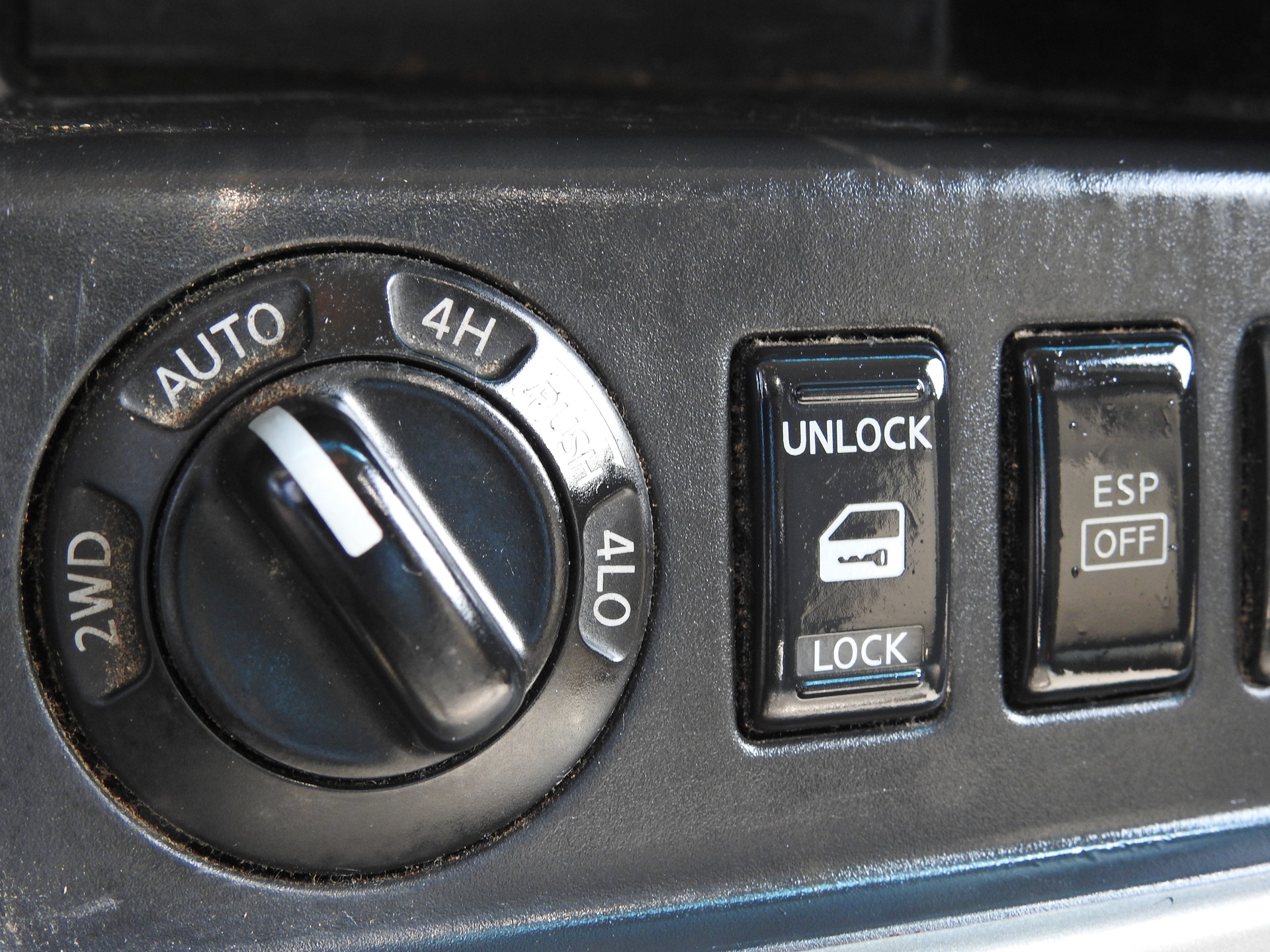 NISSAN Pathfinder 2.5 dCi LE-image-25