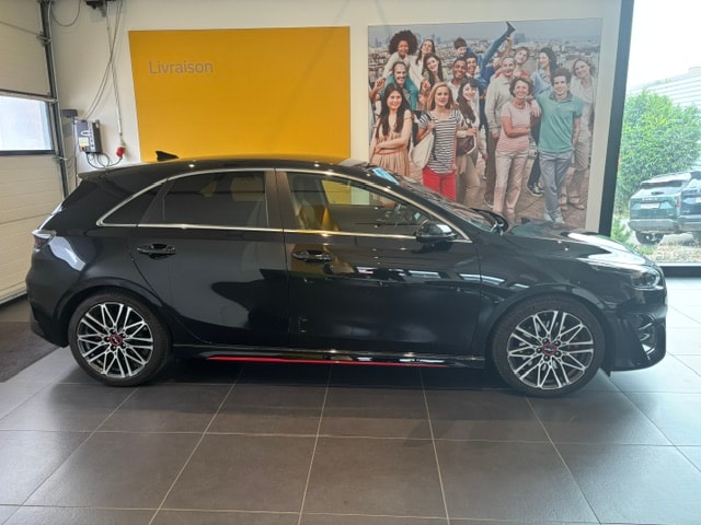 KIA Ceed GT 1.6 T-GDi GT DCT-image-1