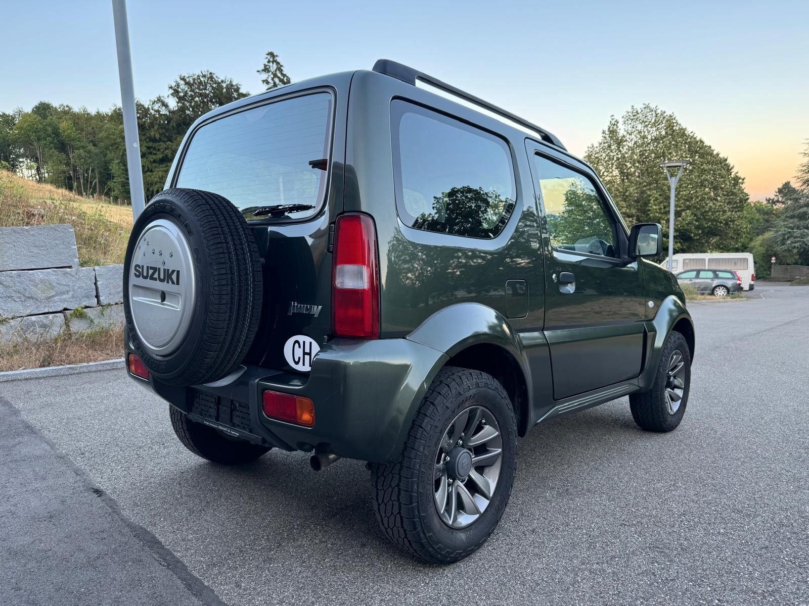 SUZUKI 1.3 4WD Compact Top-image-3