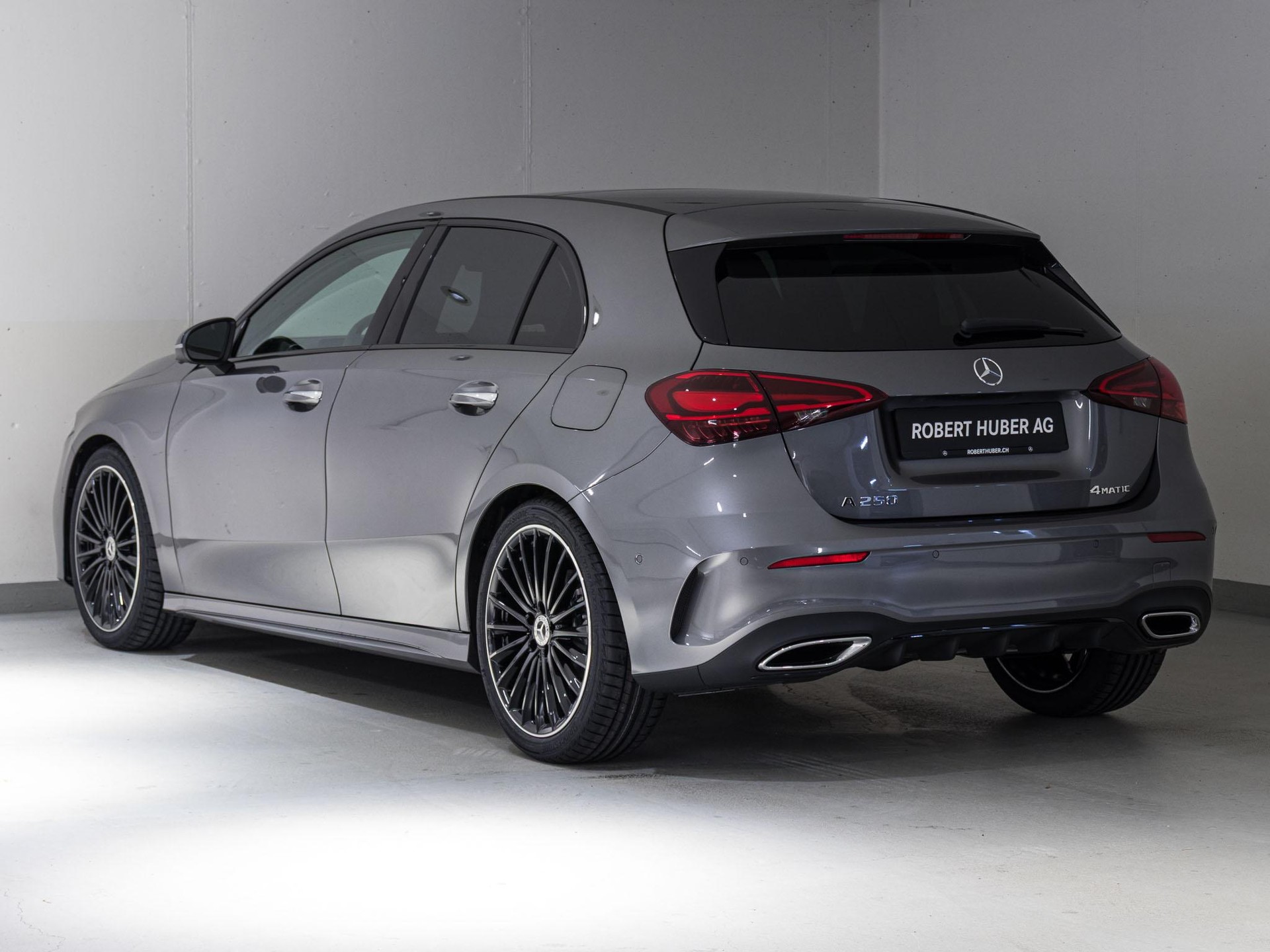 MERCEDES-BENZ A 250 4MATIC-image-3