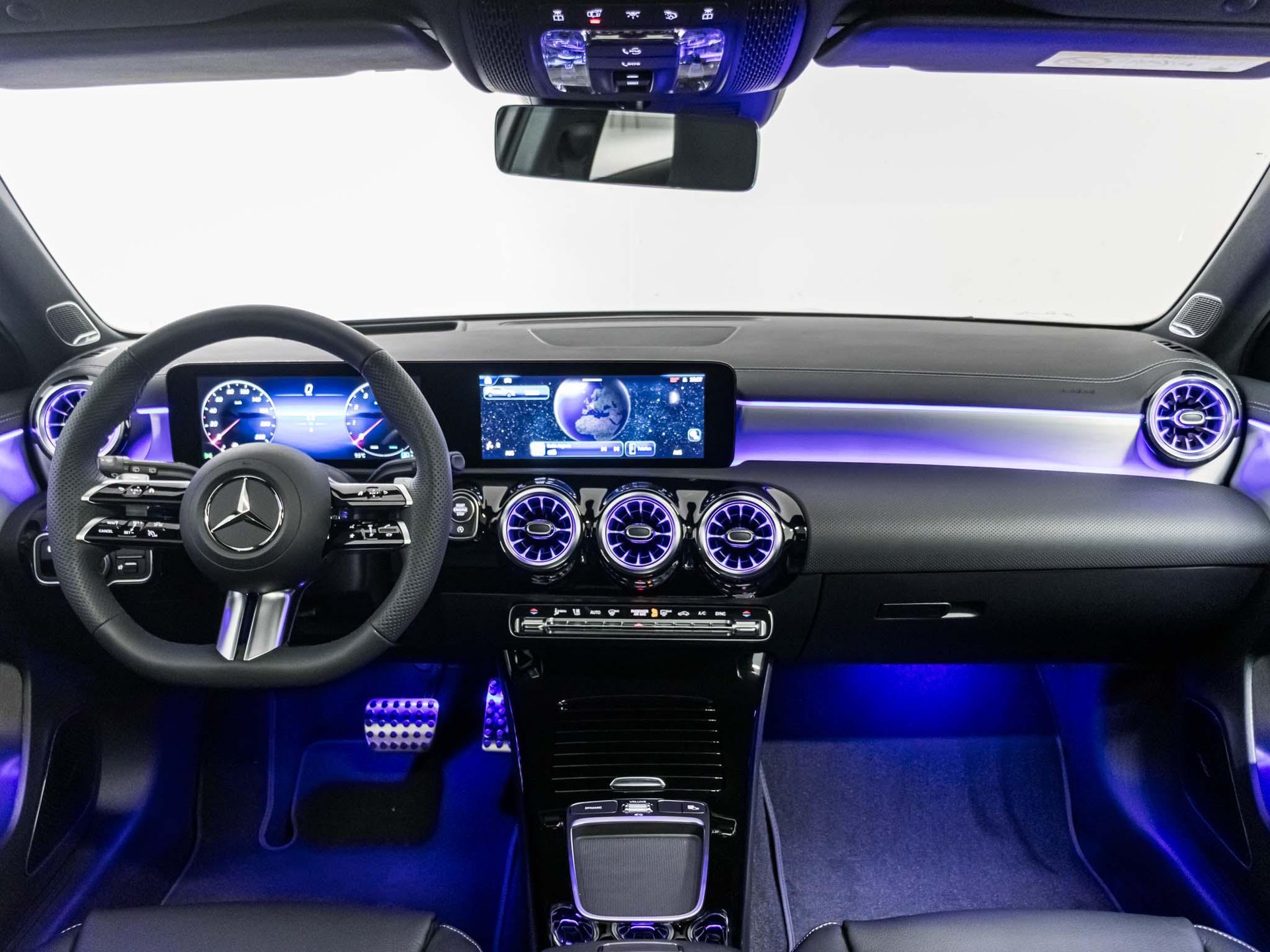 MERCEDES-BENZ A 250 4MATIC-image-11