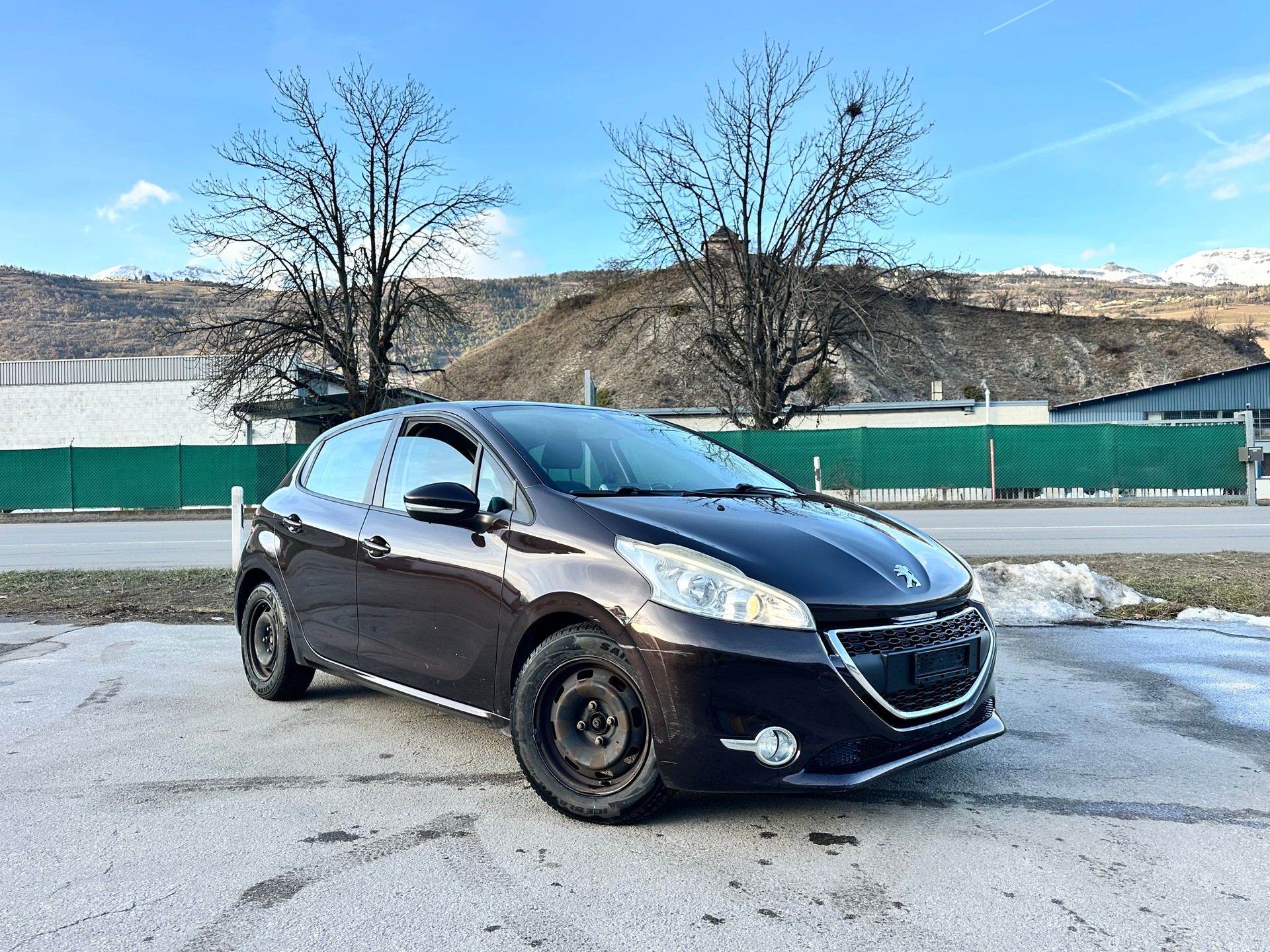 PEUGEOT 208 1.6 e-HDI Active-image-0