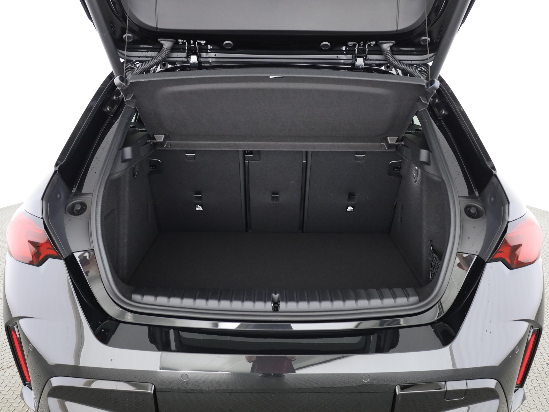 BMW M135i xDrive-image-6