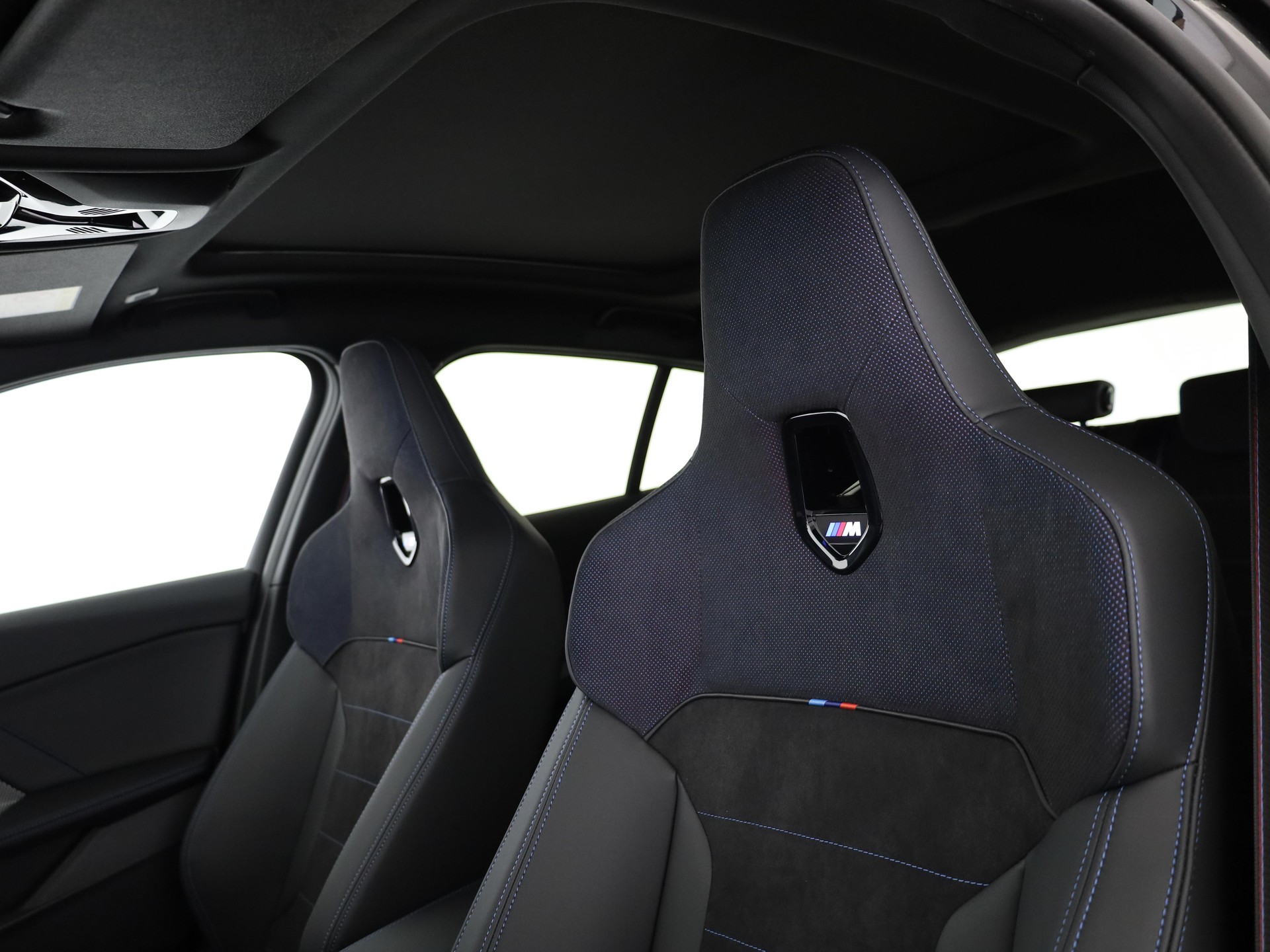 BMW M135i xDrive-image-12