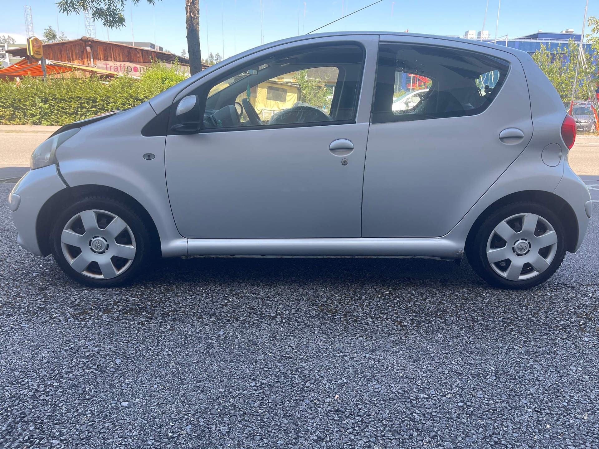 TOYOTA Aygo 1.0 Linea Terra-image-7